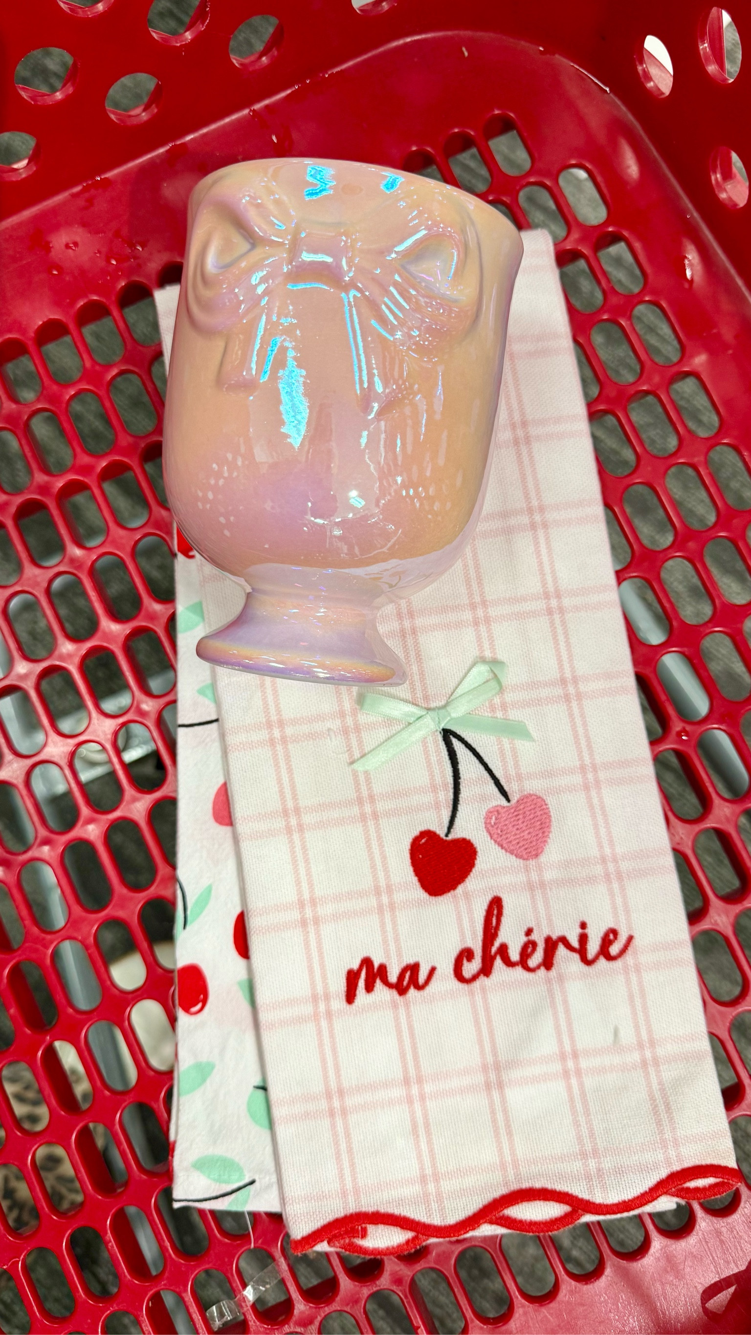 Target has moved on from Christmas and they are ready for Valentine’s Day! These cute dish towels and makeup brush cup made my heart happy! 💕

#LTKSeasonal #LTKHome #LTKFindsUnder50