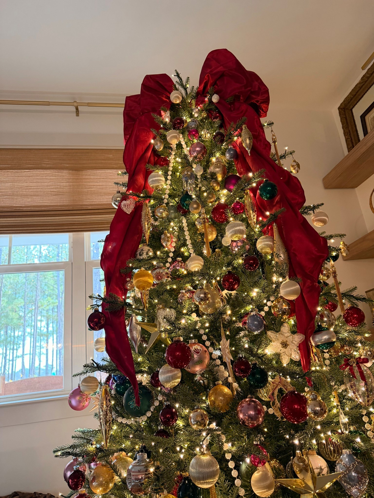 THE MOST BEAUTIFUL bow tree topper 😍

#LTKSeasonal #LTKHome #LTKHoliday