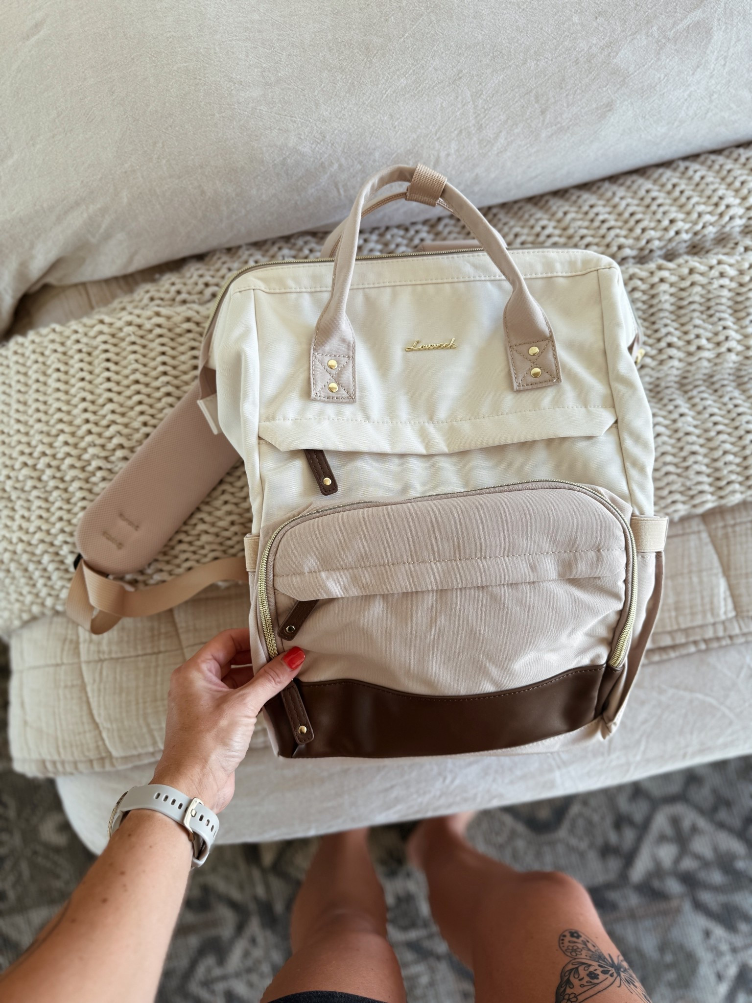I’ve been using this laptop backpack that I bought a few months ago and I love it! It holds so many things plus has a sleeve for your laptop. This is the beige-nude but there’s 20+ colors to choose from. Perfect for traveling!

#LTKFindsUnder50 #LTKItBag #LTKWorkwear