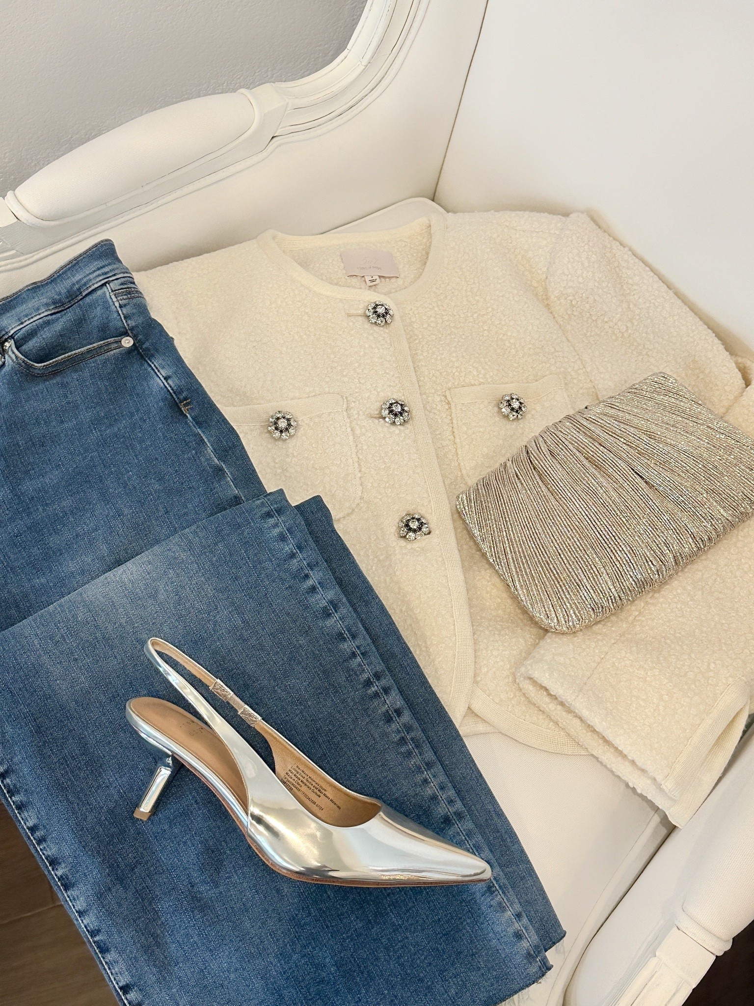 Frame wide leg jeans on sale ✨ silver slingback heels, holiday outfit 