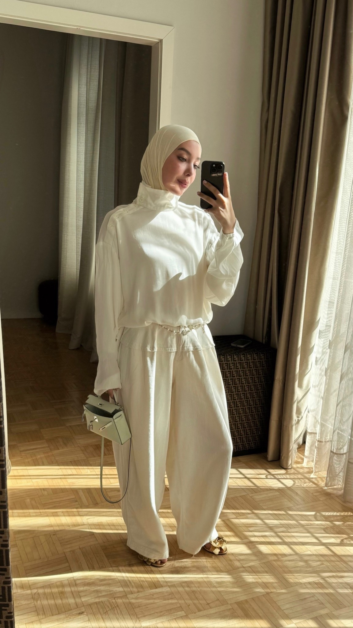 Baggy Jeans but make them chic

#LTKsummer #LTKdeutschland #LTKeurope