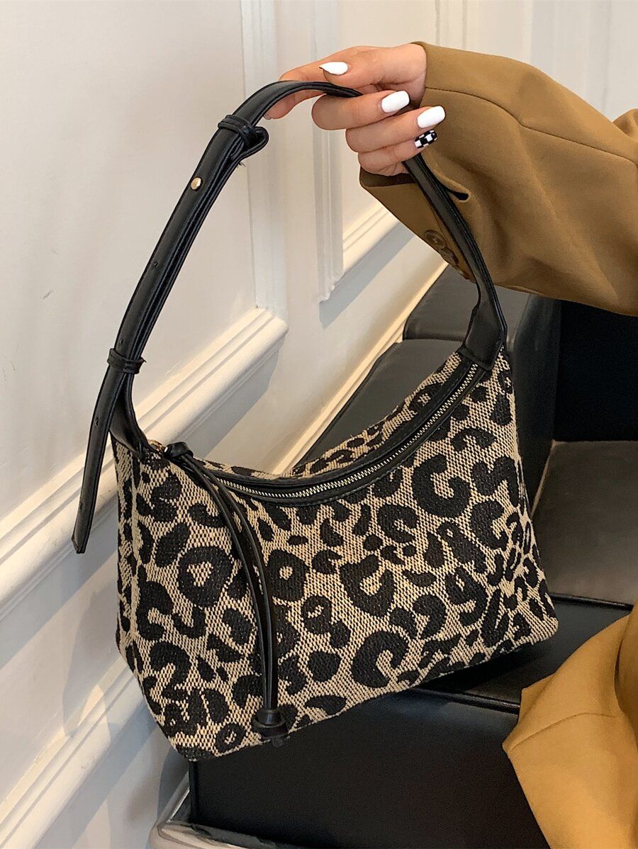 Leopard Graphic Baguette Bag | SHEIN