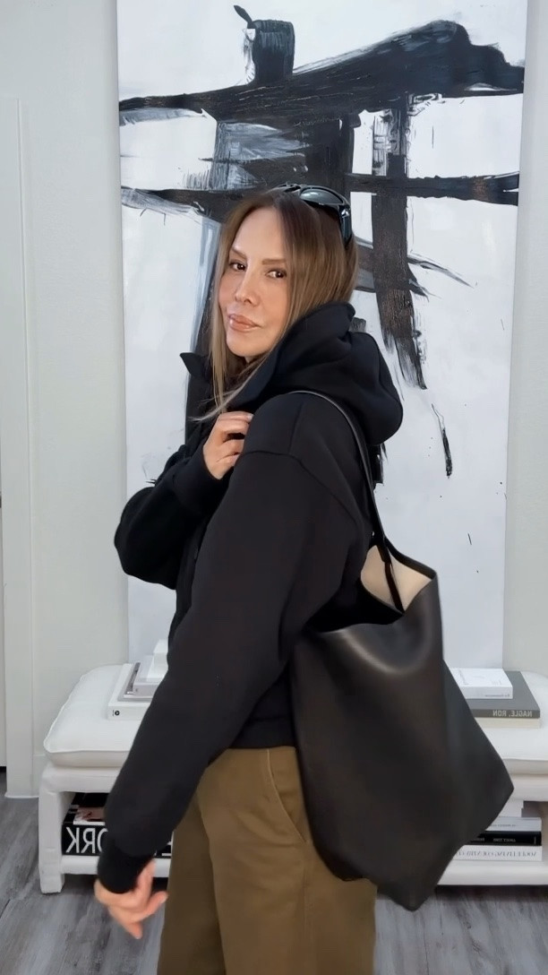 Casual everyday  outfit  spring outfit ideas , casual style , chic everyday outfits,  spring wardrobe staple , what to wear,
lolariostyle

#LTKMothersDay #LTKootd #LTKgrwm