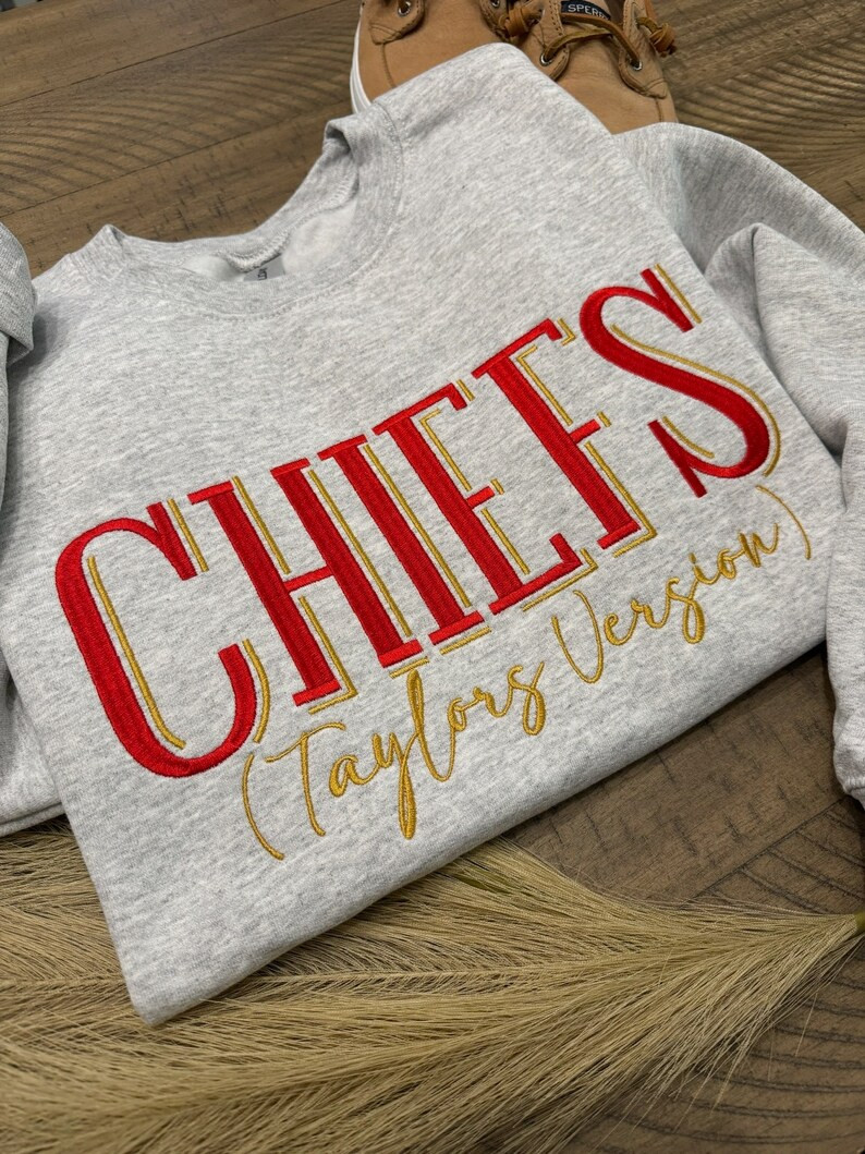 Custom Taylor Embroidered Crewneck Custom Football Crewneck Game Day Hoodie - Etsy | Etsy (US)
