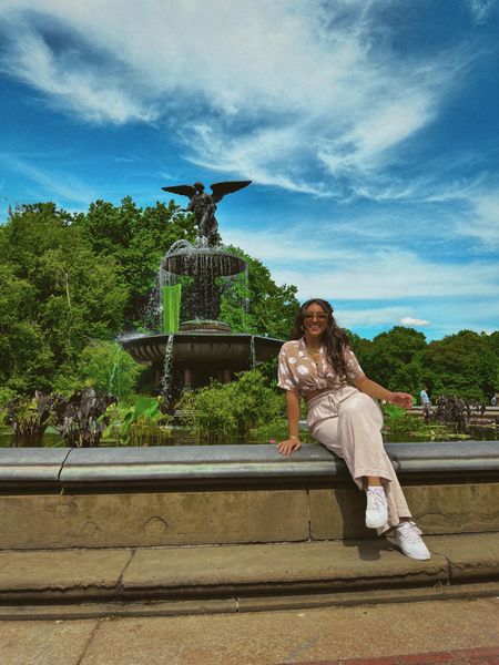 Neutrals nyc street look 

#LTKstyletip #LTKunder100 #LTKunder50