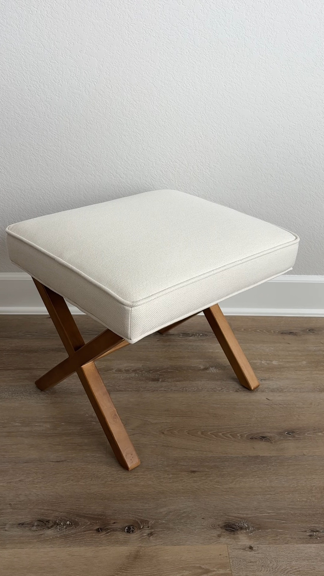 Loving this ottoman chair, it looks very high quality with a greatttt price and currently on sale! #ottoman #amazonhome 

#LTKfindsunder100 #LTKhome #LTKsalealert