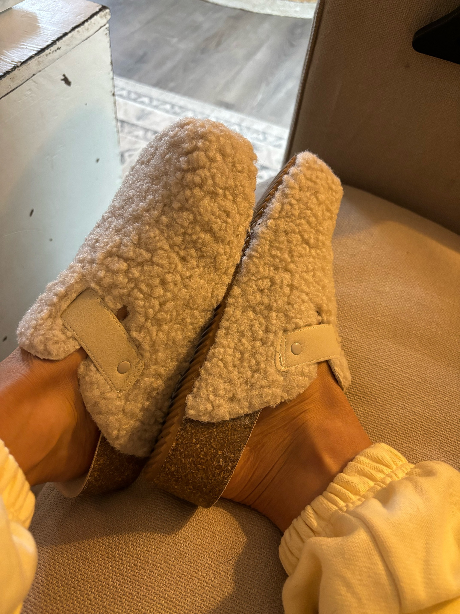 Go half size upp

#LTKFindsUnder50 #LTKShoeCrush #LTKSeasonal