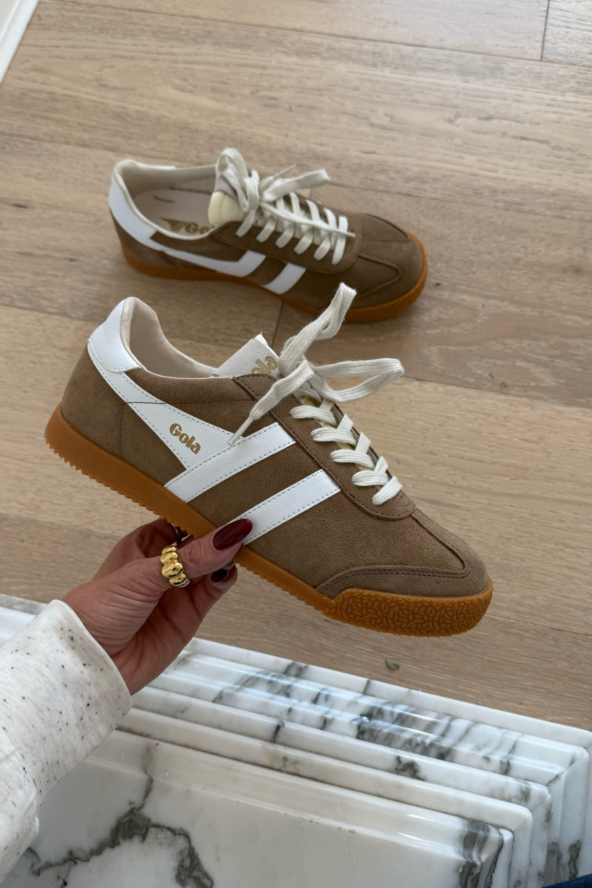 Fall shoes, tan shoes, Gola sneakers, suede sneakers, mom shoes, cute sneakers, 

#LTKShoeCrush #LTKSeasonal