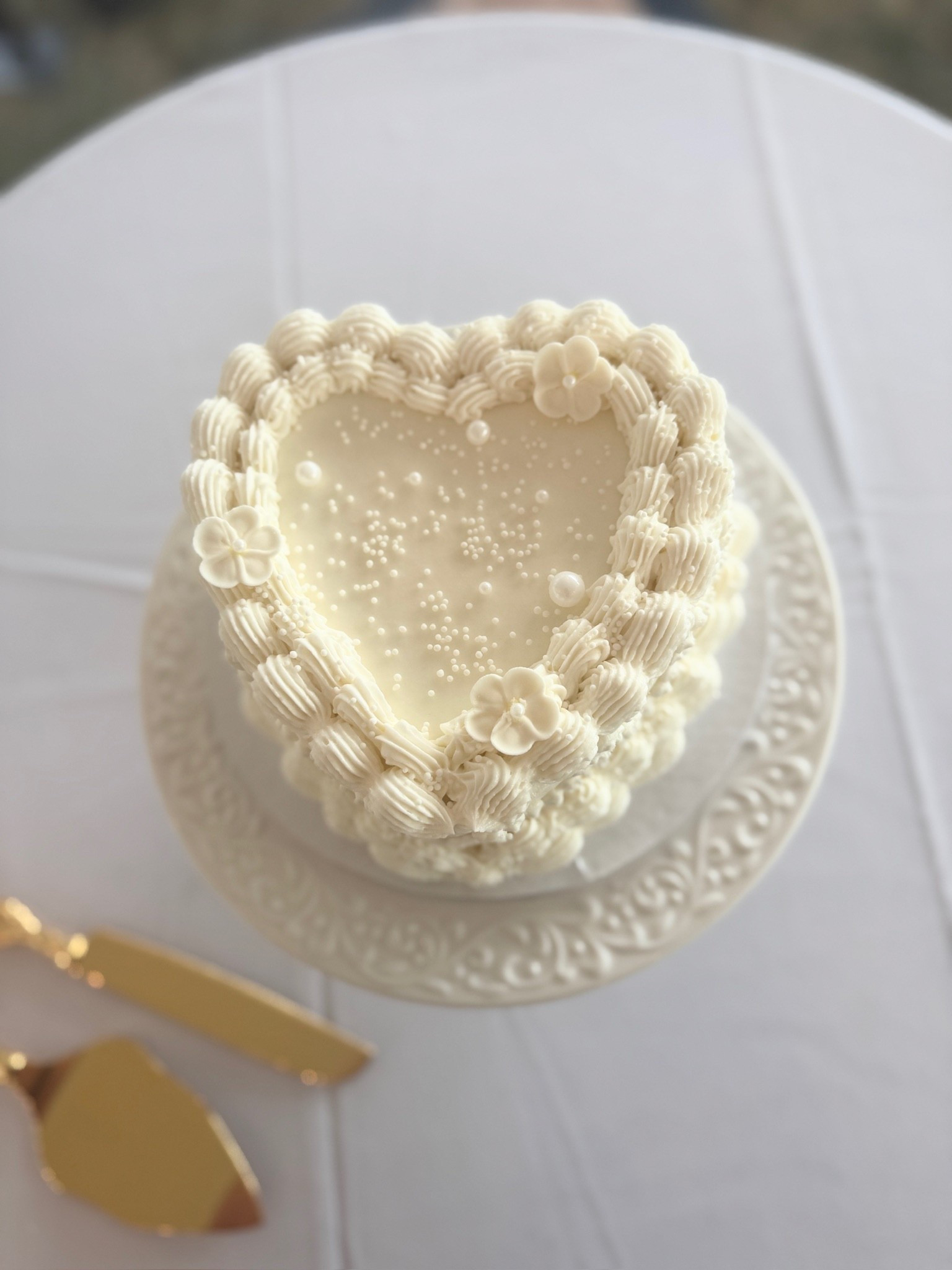 The prettiest heart cake with pearl and flower details. Simple, elegant, and perfect for celebrating love. Shop similar cake stands and serving sets here.

#LTKWedding #LTKParties #LTKHome