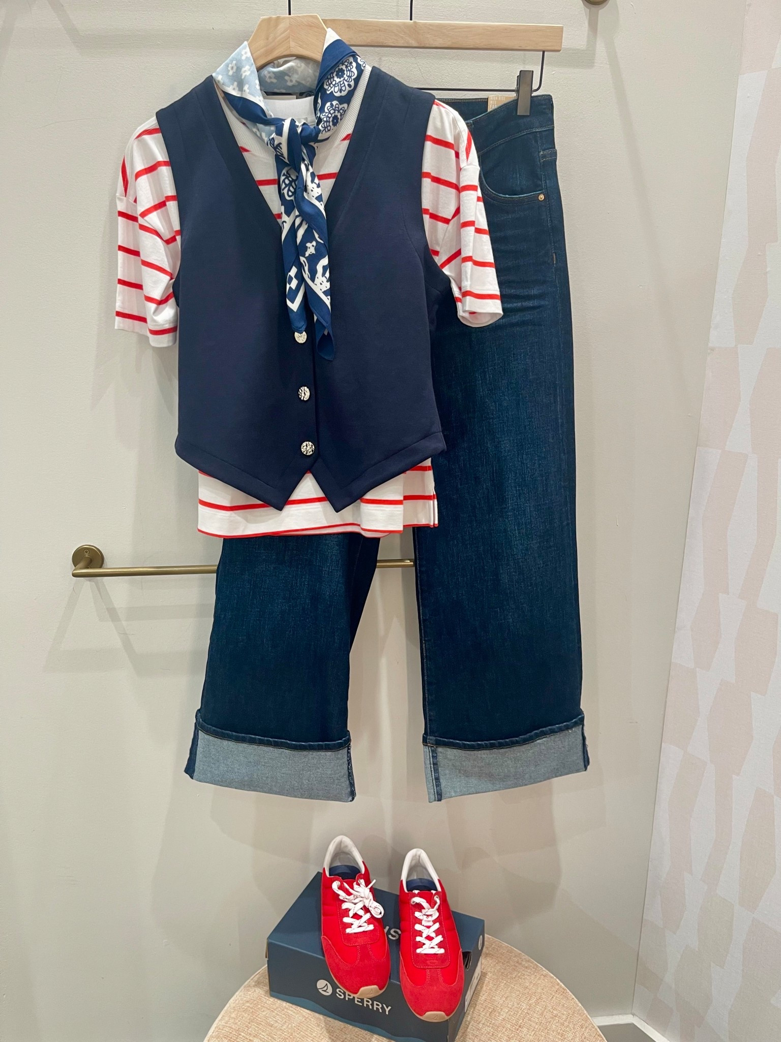 Get the Look: EVEREVE Edition // Here’s another way to style the striped shirt and navy vest combo for a more casual look


EVEREVE / summer outfit / elevated casual / linen pants / summer style / casual outfit / outfit Inspo / petite style / petite fashion / preppy fashion / preppy style

#LTKFindsUnder100 #LTKPetite #LTKStyleTip