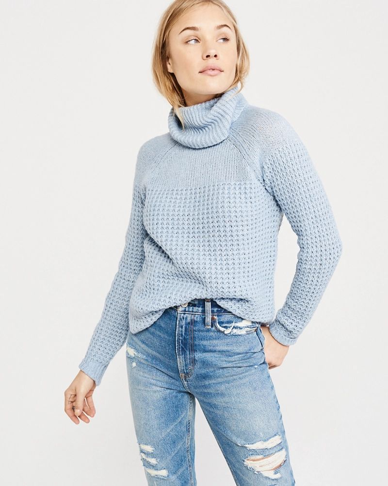 Curved Hem Turtleneck Sweater | Abercrombie & Fitch US & UK