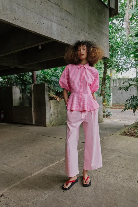 Shirt with lapel collar and elasticized, below-the-elbow length puff sleeves. Fitted waist. Flare... | Zara US