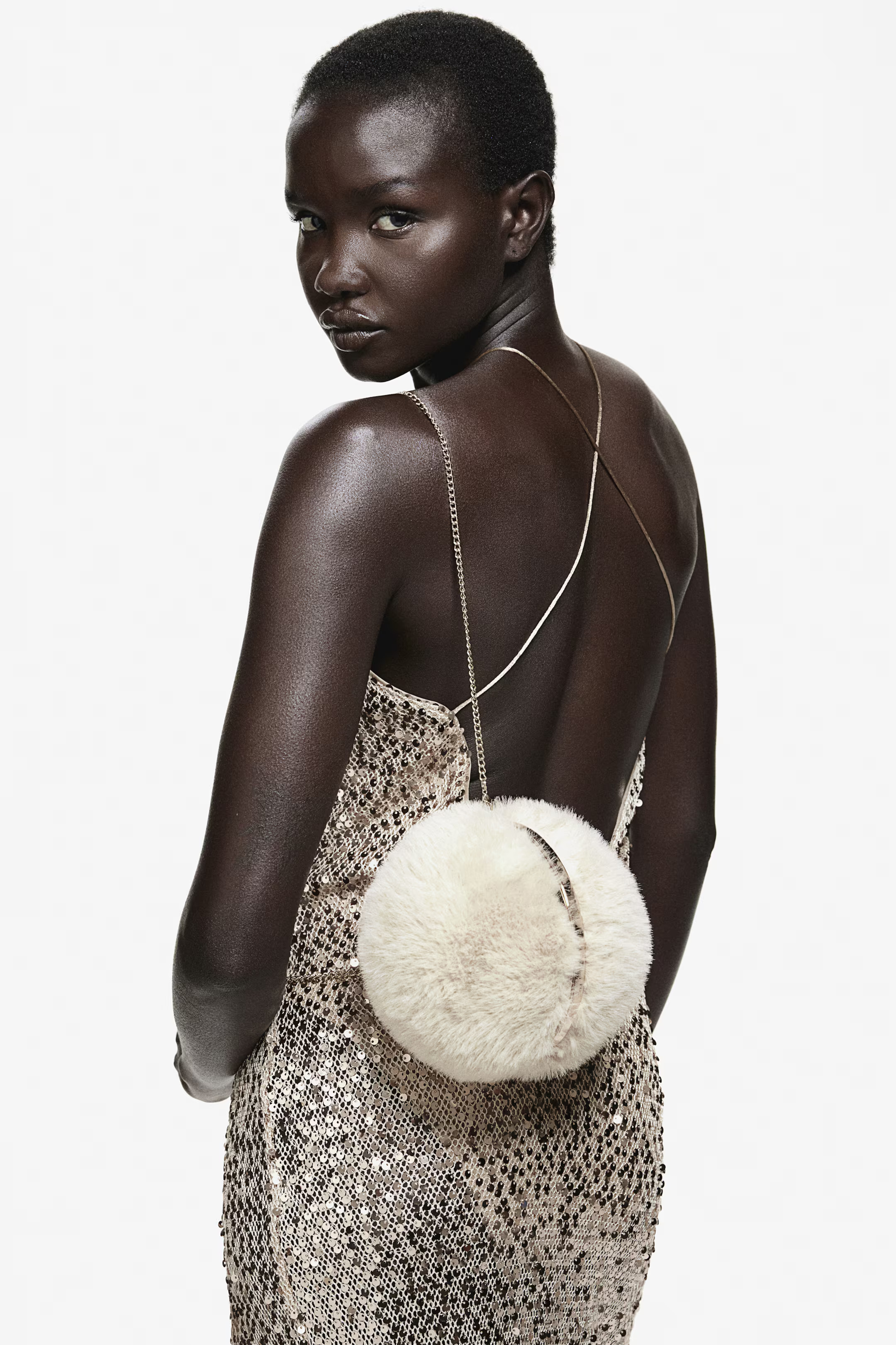 Fluffy spherical crossbody bag - Cream - Ladies | H&M GB | H&M (UK, MY, IN, SG, PH, TW, HK)