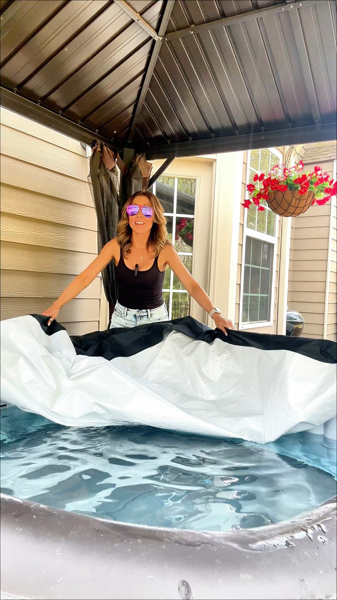 This inflatable hot tub completely changed how I relax at home.

It heats up, has powerful bubble jets, and turns any backyard into a spa-like escape. I use it for stress relief, back tension, and just unwinding at night — and honestly didn’t expect it to become part of my routine the way it has.

It’s giving spa energy without spa pricing… and the setup + maintenance is way easier than most people think.

• #hottublife
• #backyardideas
• #selfcareroutine
• #homewellness
• #relaxathome