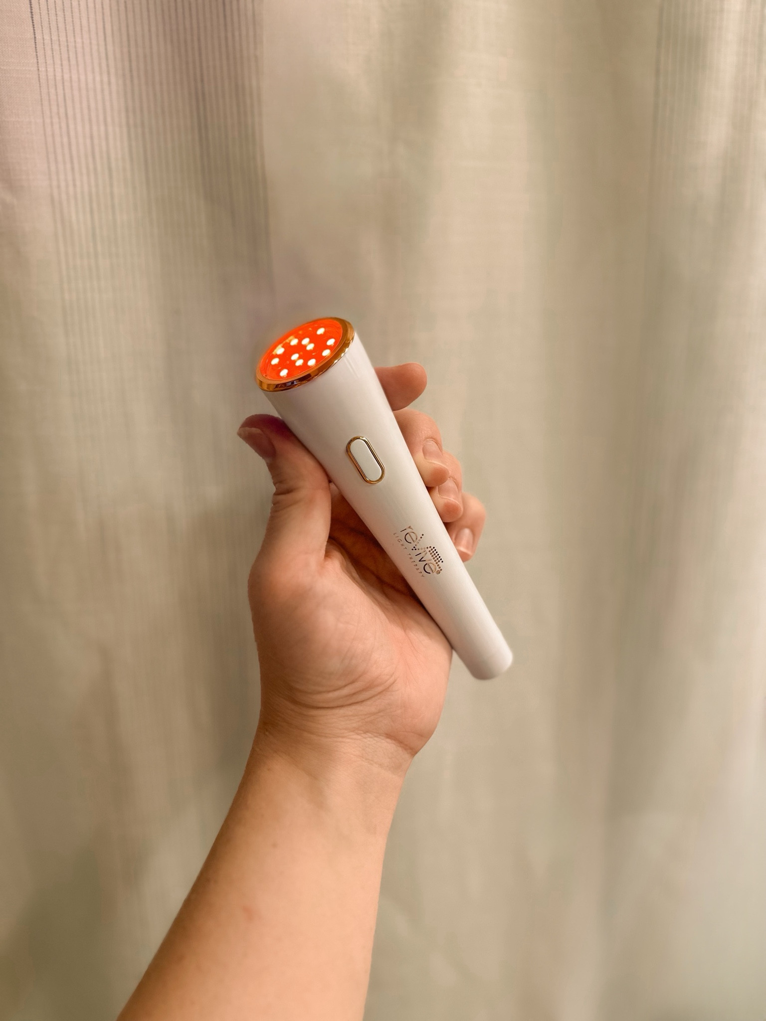 #Ad I added the reVive Light Therapy® Lux Collection Glö to my skincare routine to help combat my acne. The Lux Glō has a red light anti aging treatment and a blue light acne treatment! Can’t wait to see how my skin transforms using this! 

@reViveLightTherapy 

Skincare, light therapy, red light therapy, acne treatment, anti-wrinkle, 

#LTKHome #LTKOver40 #LTKBeauty