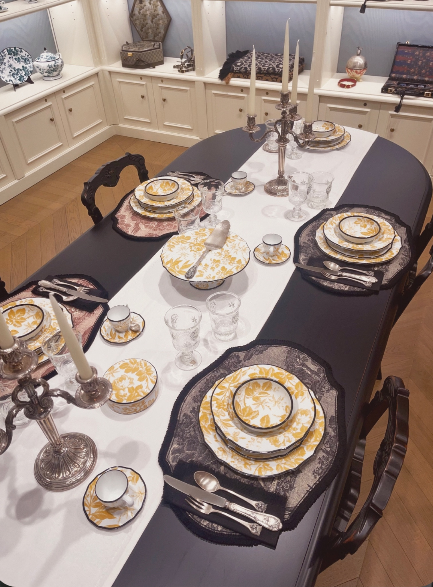 gucci table set
