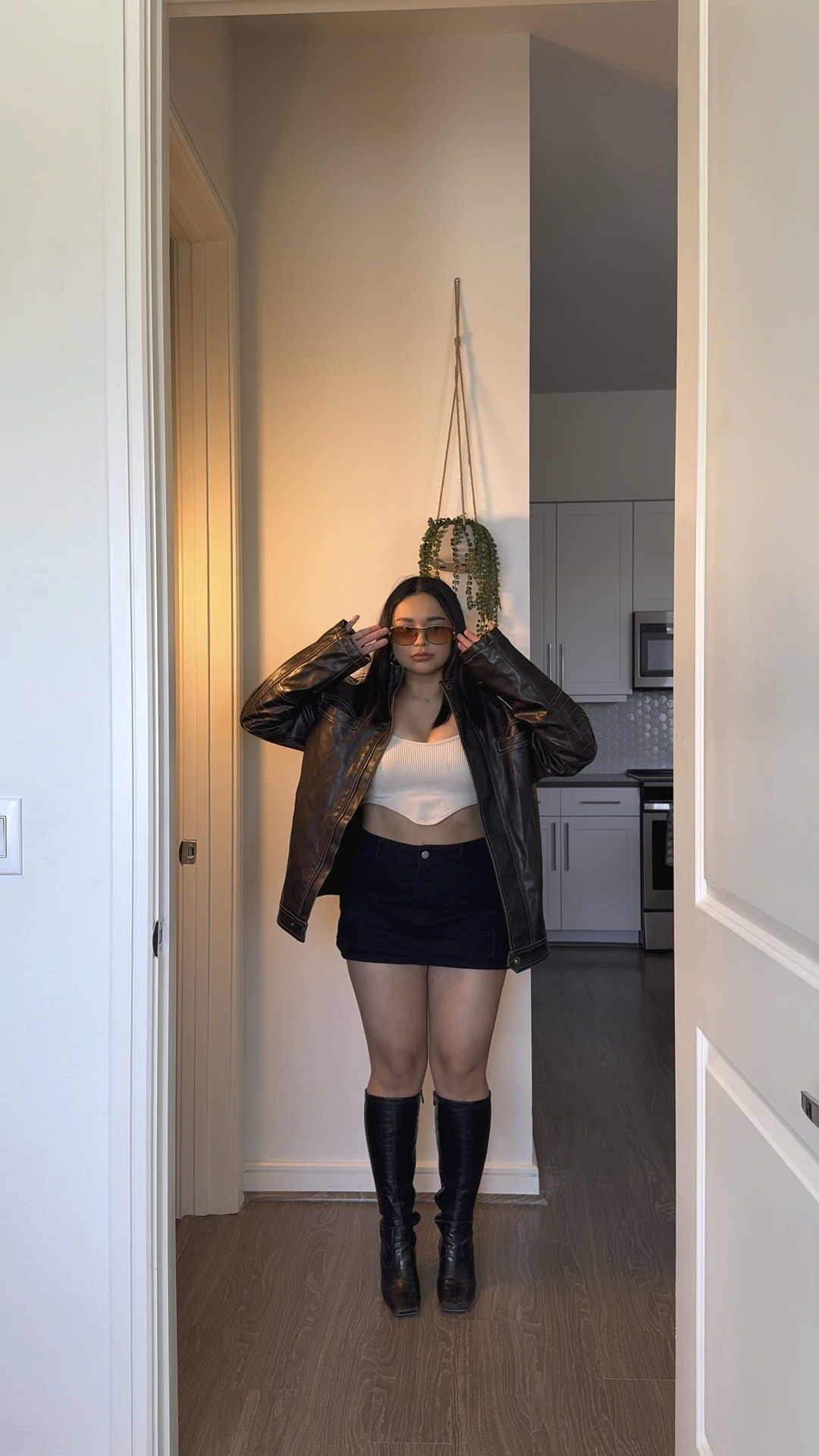 Your sign to go thrift a leather jacket 🖤✨💋 


#LTKmidsize #LTKstyletip #LTKVideo