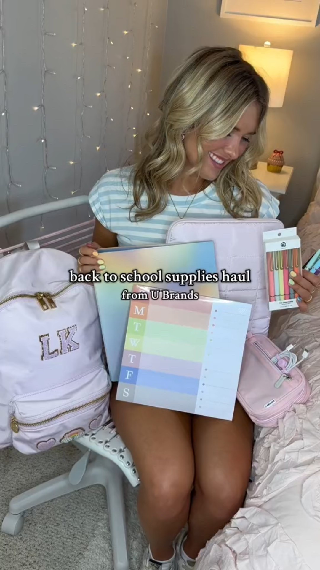 Packing my backpack with the best BTS supplies from @u_brands ! 📚✨💖
Click the link in my bio, and use code LANIE35 for 35% off your order. 
#preppy #StyleIsInSession #UBackToSchool #UBTSEdit #BackToSchoolWithU #UBrandsStyle #TechItEasy #packmybackpackwithme #backtocollege #backtoschool #schoolsupplies #schoolsupplieshaul #college