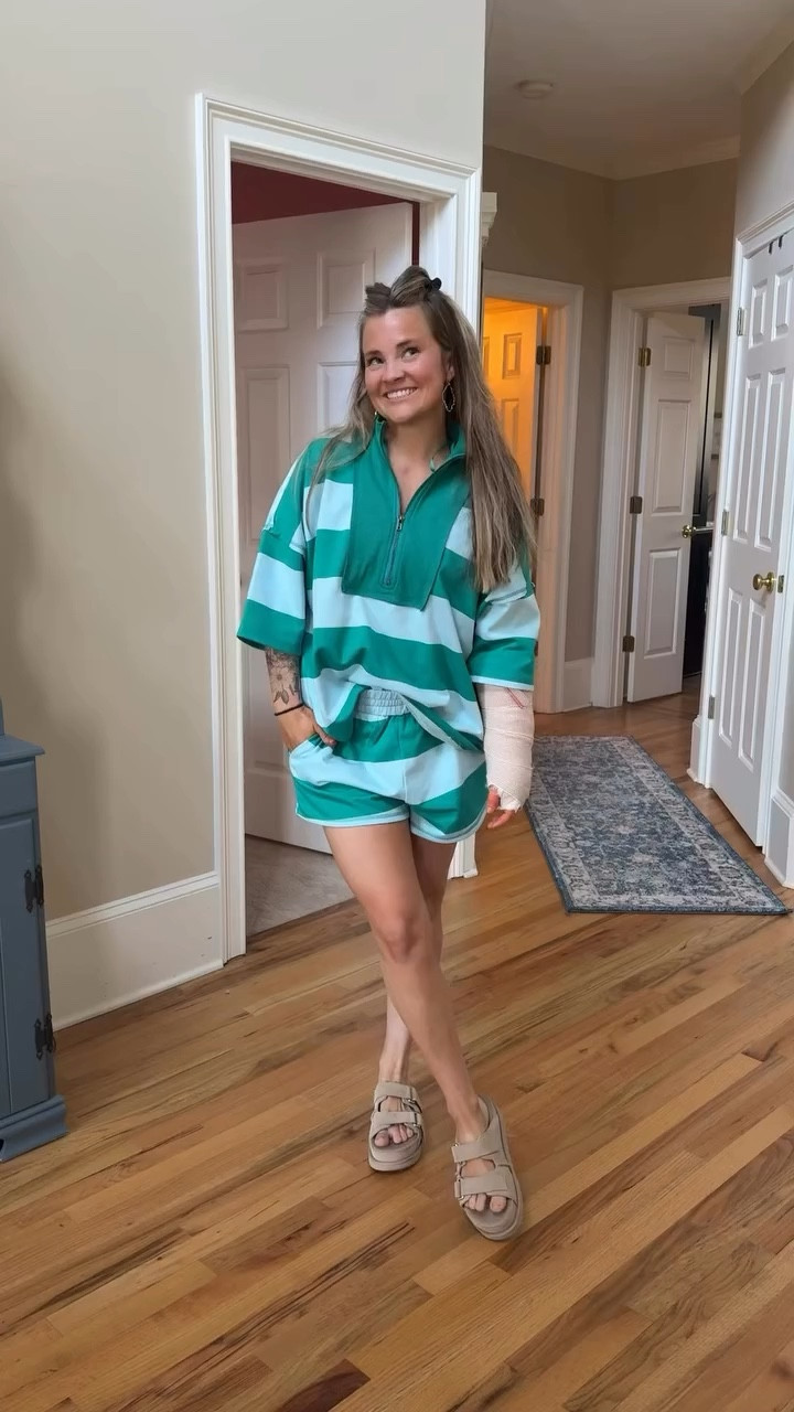 Lolz, forgot to tan one leg, can’t use a hand, and getting cabin fever. Send help 🤣 at least my #ootd is cute. Shop it in my LTK or Shop My.

#momlife #postop #humor #casualoutfits

#LTKActive #LTKmomlife #LTKootd