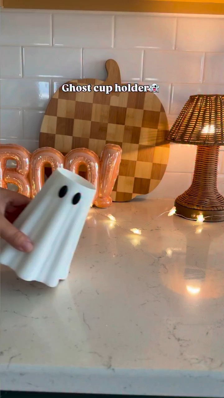 My husband surprised me with a ghost cup holder👻 had to share!😂

Comment “BOO” and I’ll send you a 🔗👻

#3dprint #printer #cup