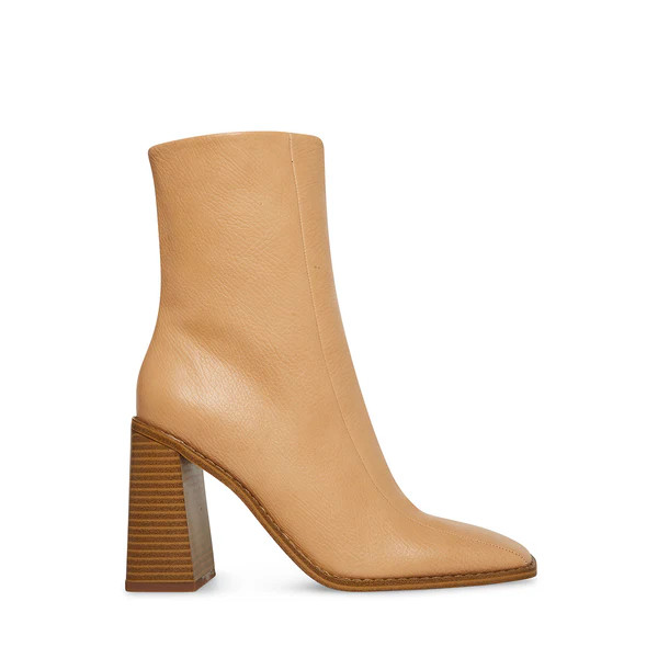 DONNA TAN | Steve Madden (US)