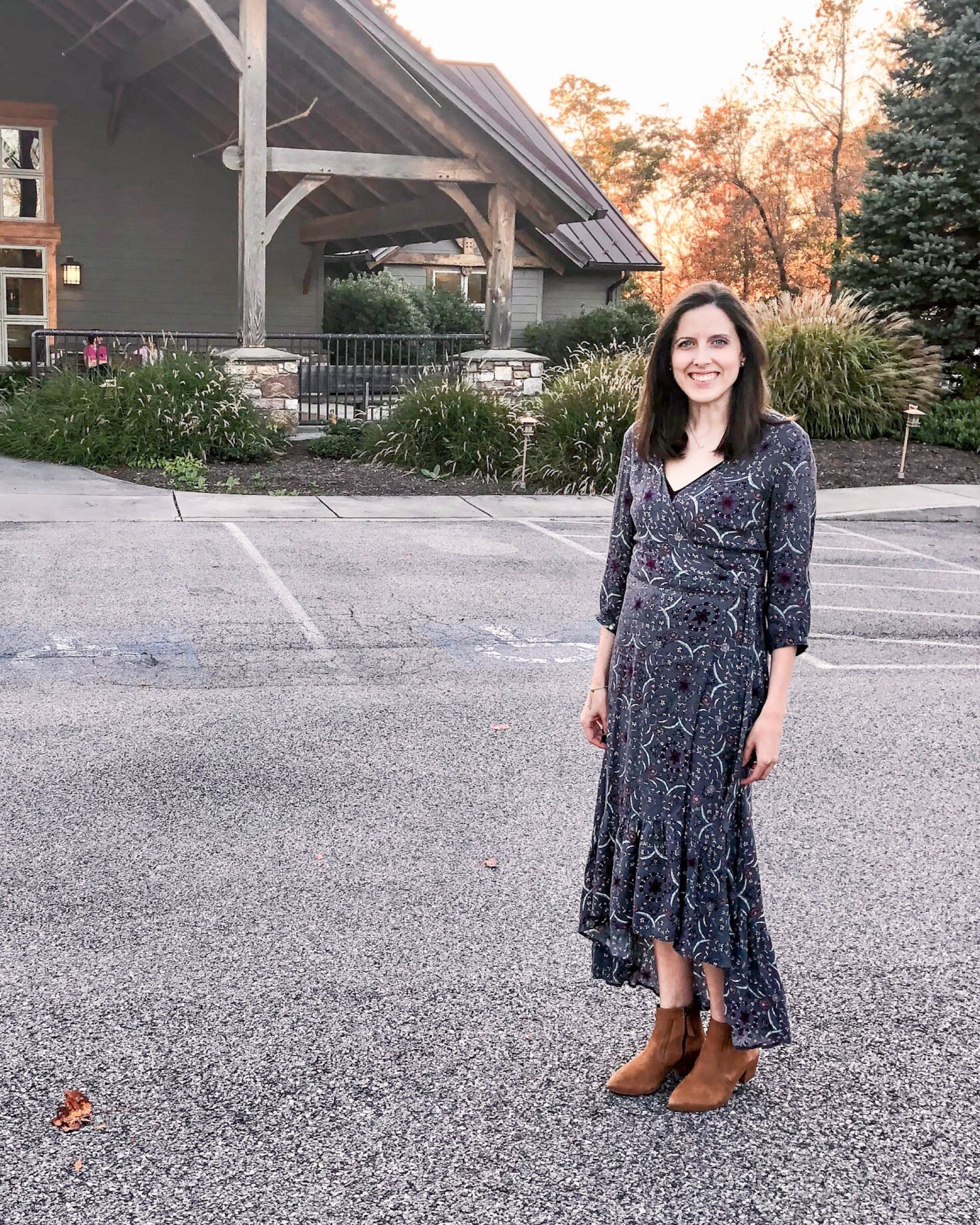 Lots of dress options for fall family photos linked  

📸 Tip for photos- choose the same or similar color palette for everyone. If your dress is a print put everyone else in solid colors that are in the print.

Maxi dress, Fall dress, Fall dresses, Church dress, 
Date night dress, Floral dress,
Wedding guest dress, 
Fall getaway dress, Family photo dress, Fall Fashion


Follow my shop @leslielashae on the @shop.LTK app to shop this post and get my exclusive app-only content!



#LTKfindsunder100 #LTKSeasonal #LTKstyletip