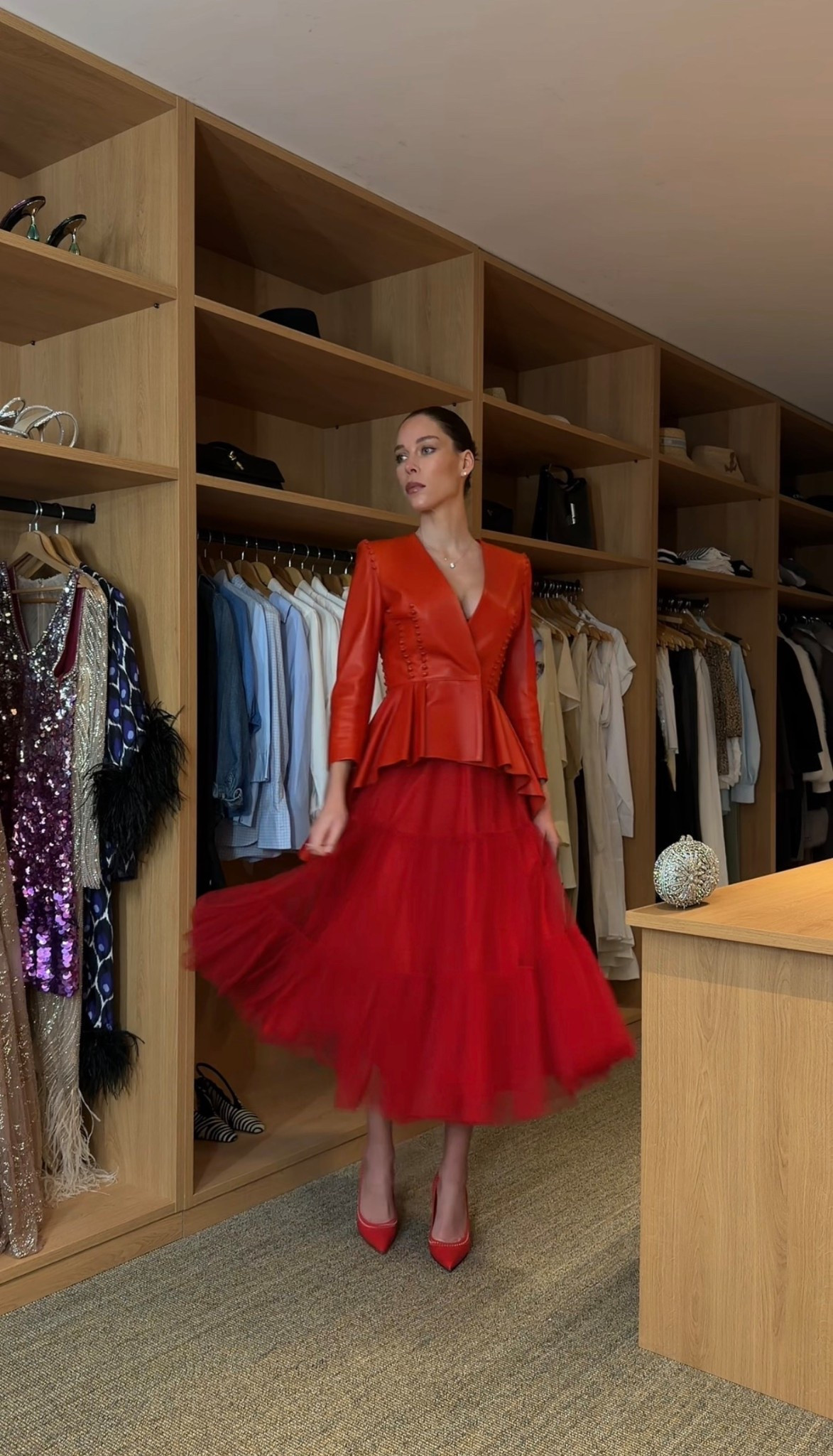 Valentine’s Day look ❤️

A timeless and elegant Valentine’s outfit built around bold red tones.
I’m wearing a structured red jacket paired with a romantic red tulle midi skirt — the perfect balance between modern tailoring and feminine volume. Finished with classic red pointed-toe heels and a statement clutch for an elevated, sophisticated touch.

This look is ideal for a Valentine’s dinner, a special evening, or any occasion where you want to feel confident, chic and unforgettable.

#LTKfrance #LTKdatenight #LTKeurope