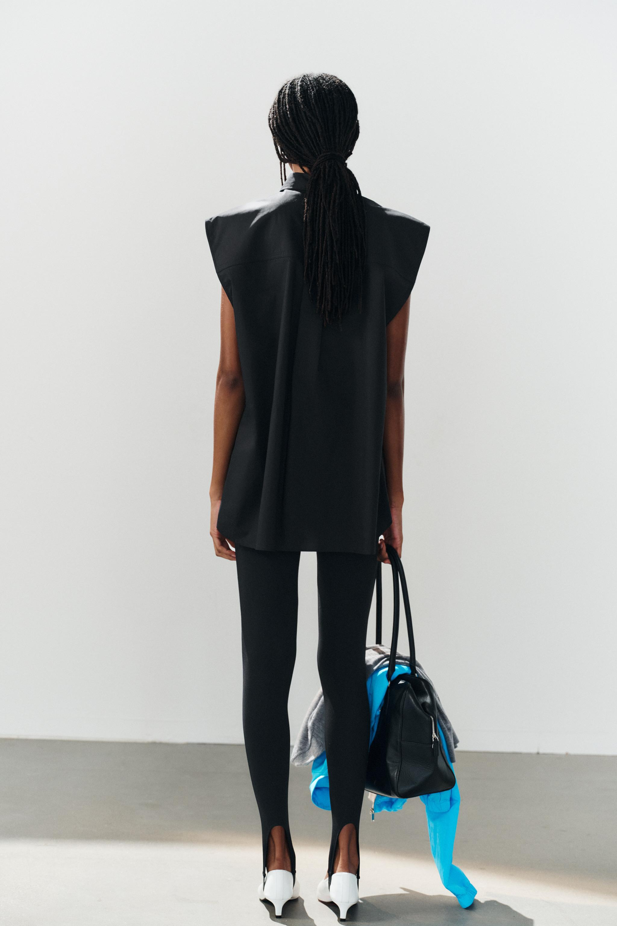 High-waist leggings with stirrup hems. | Zara UK