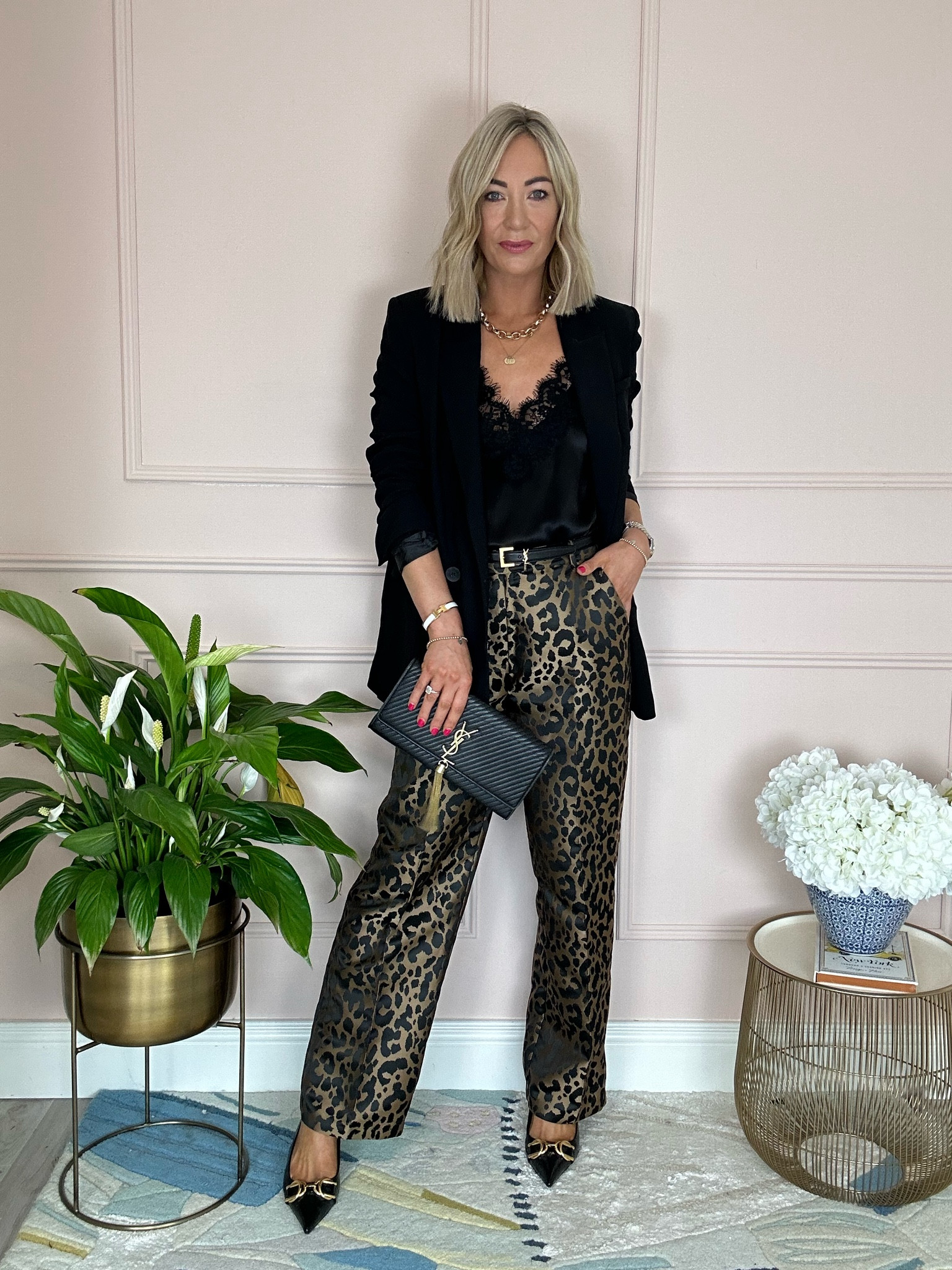 My new favourite trousers , I’m obsessed with these 👏😍 NC20 for 20% off . Perfect styled with this classic double breasted blazer 

#LTKeurope #LTKFind #LTKsalealert
