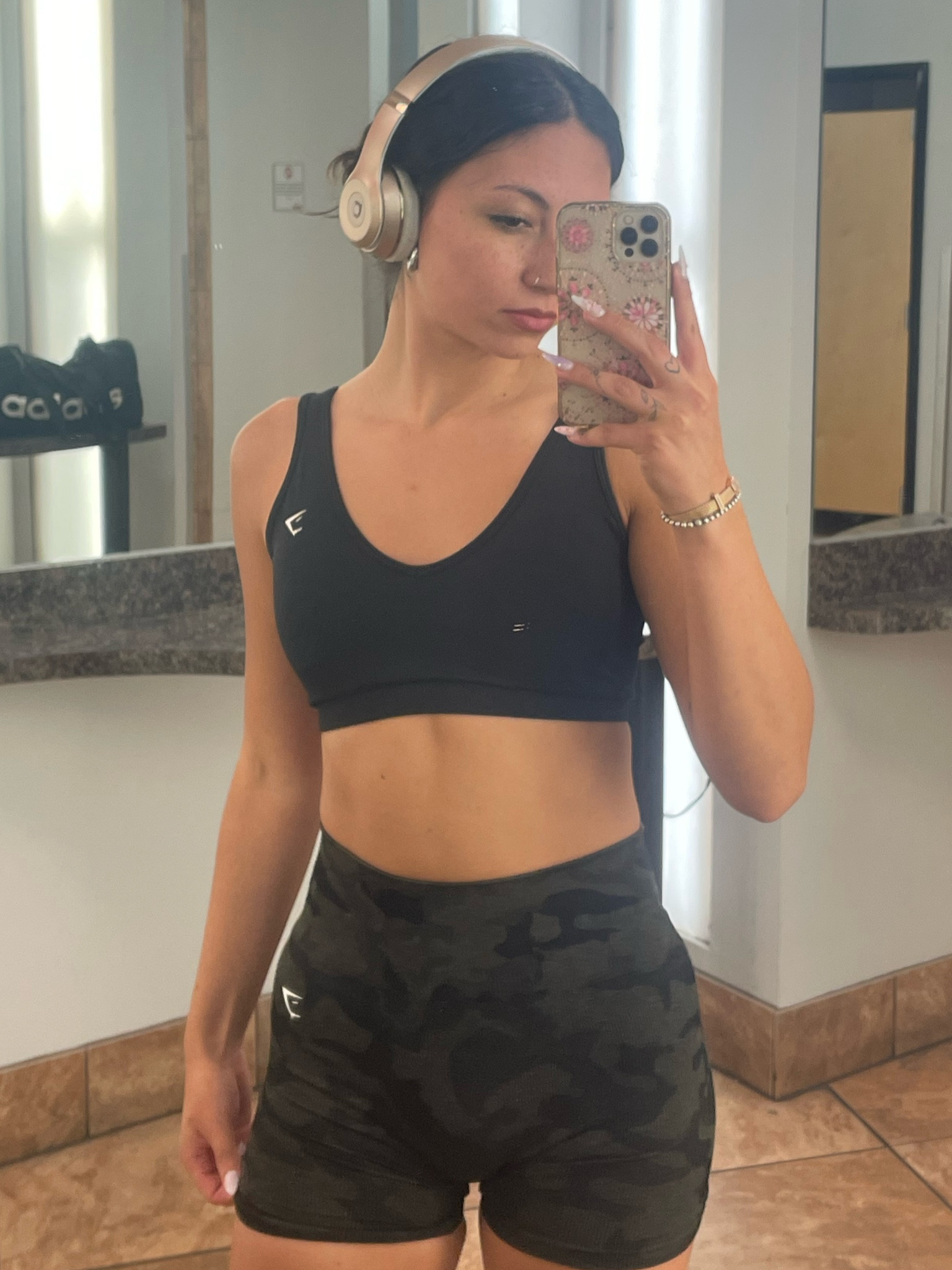 Comfiest set I have right now for the gym. All gymshark! I usually am a small but size up for extra comfort since they are fitting but in all the right places! :) Always makes me feel confident wearing this set. 🖤

#LTKActive #LTKFitness #LTKFindsUnder50