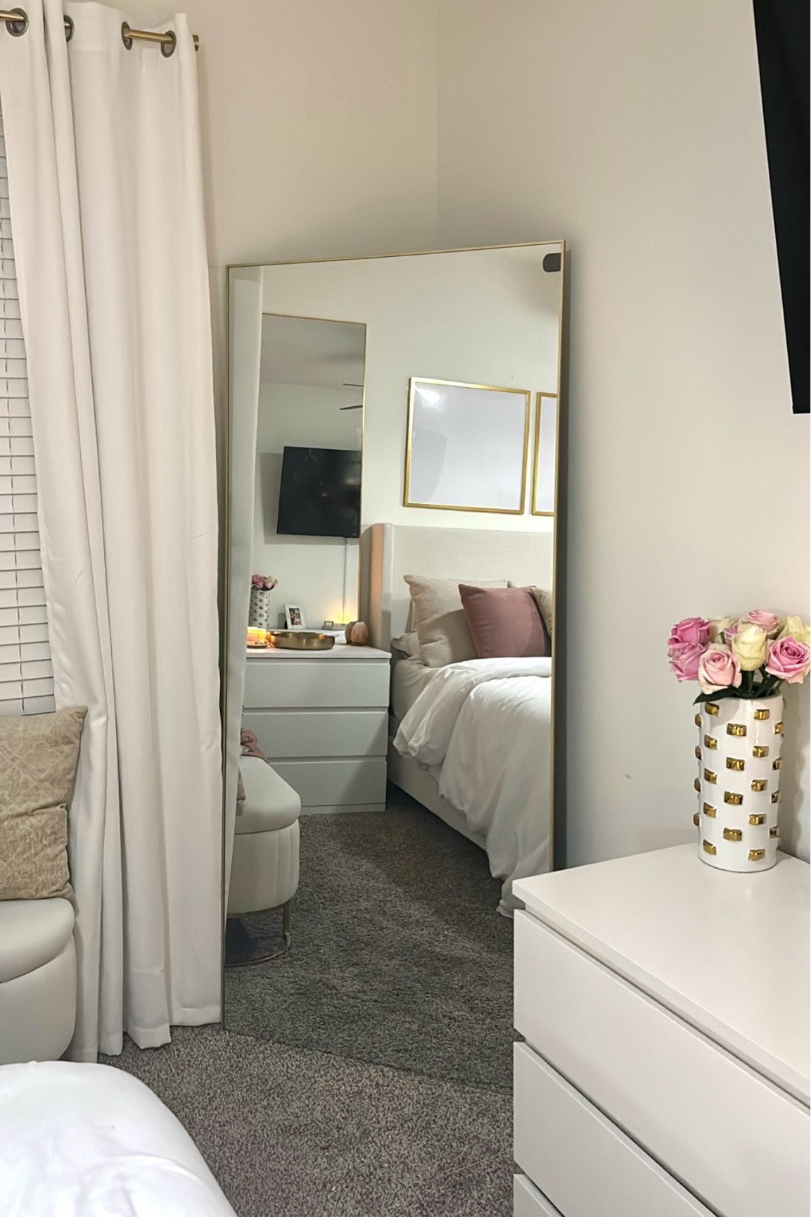 Another successful home find! This gold full length mirror was a must for my bedroom in my new apartment
#wayfairpartner #wayfair @wayfair

#LTKFindsUnder50 #LTKHome