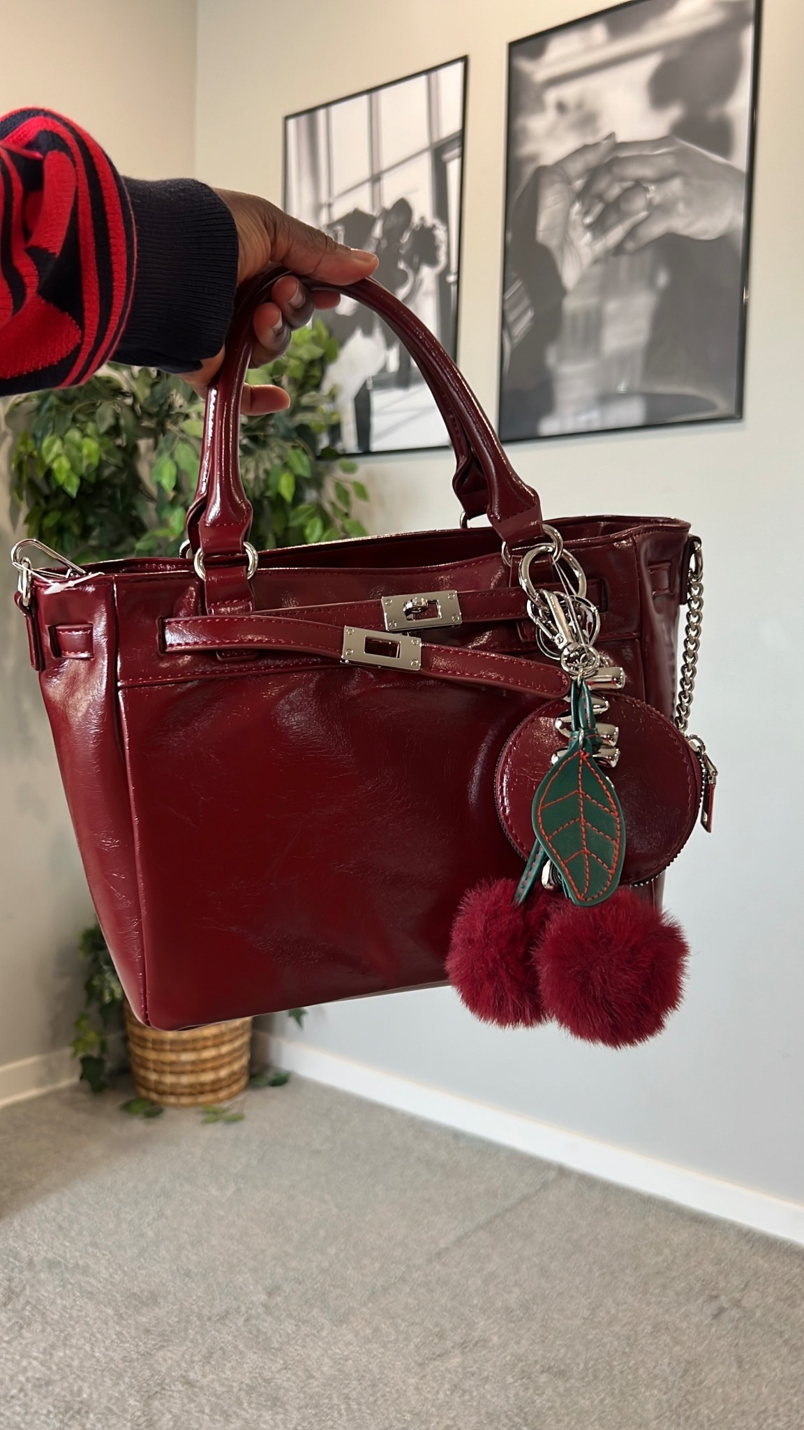 The cutest purse from Walmart 

#LTKValentine #LTKdayinmylife #LTKNYFW