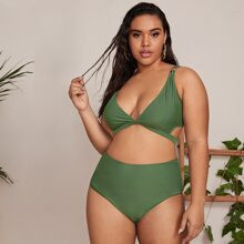 Plus Cut-out High Waisted Bikini Swimsuit | SHEIN