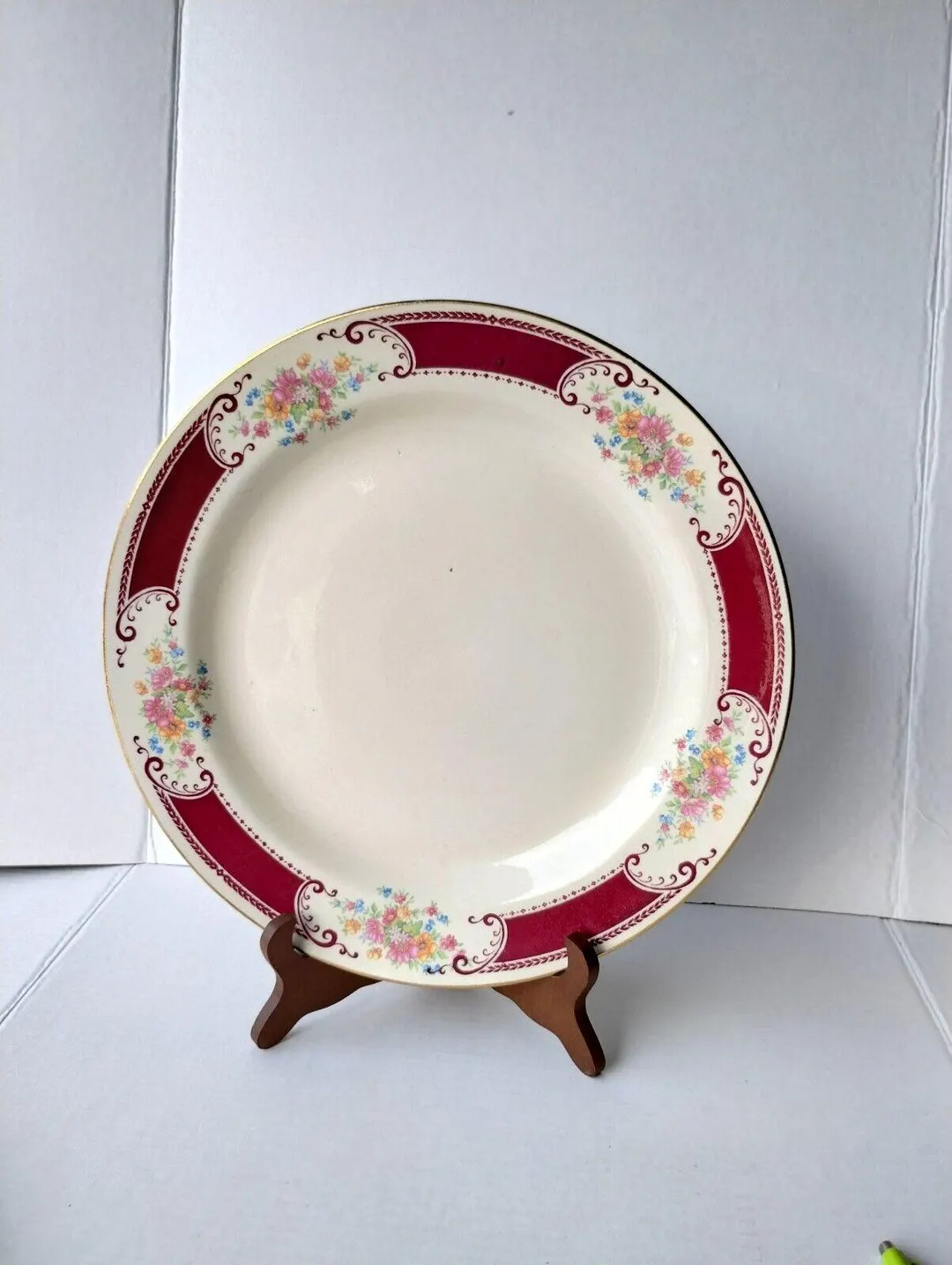 Homer Laughlin Majestic Brittany Dinner Plates Burgandy 10 Set of 7 - Etsy | Etsy (US)