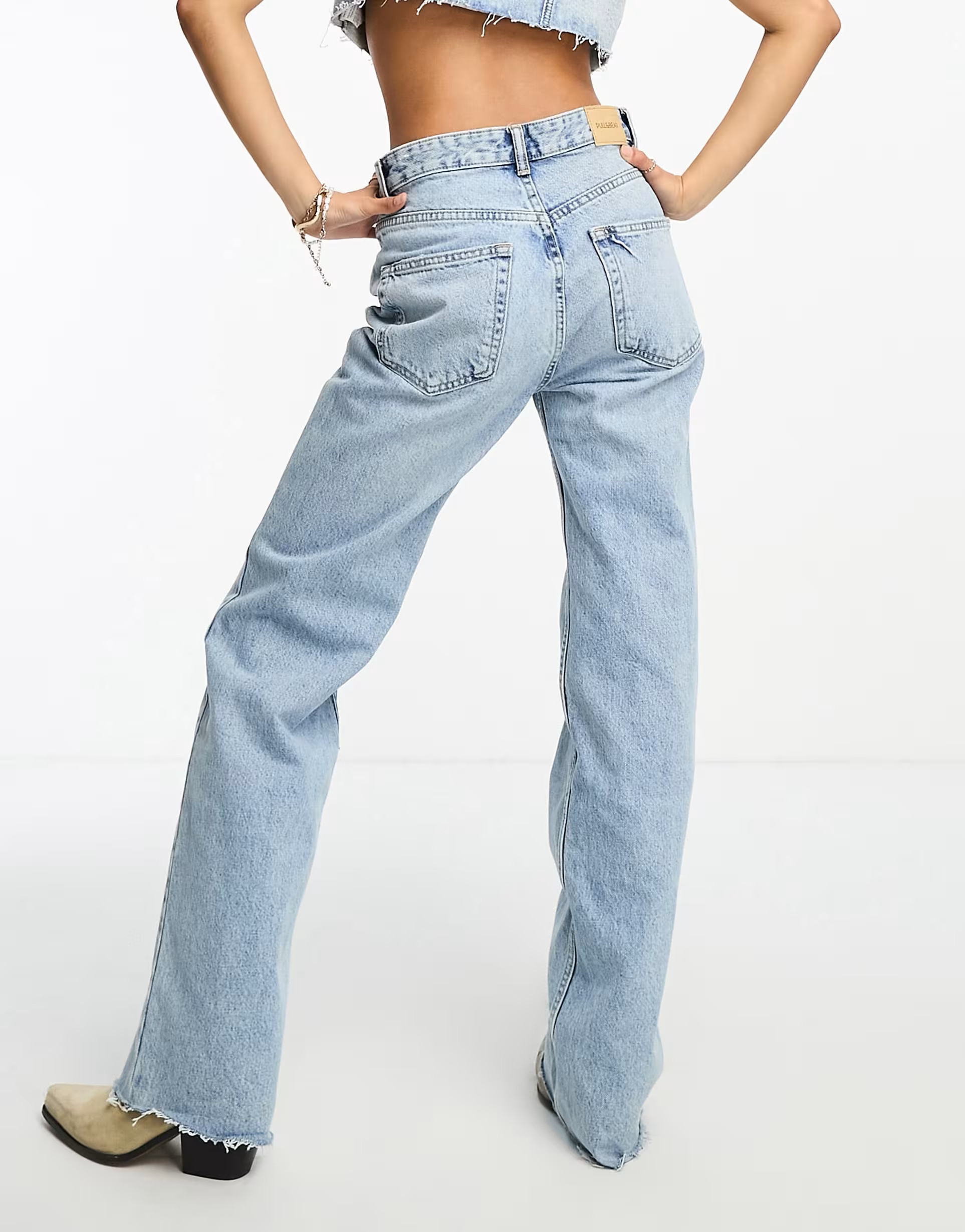 Pull&Bear high rise straight leg jean in medium blue | ASOS (Global)