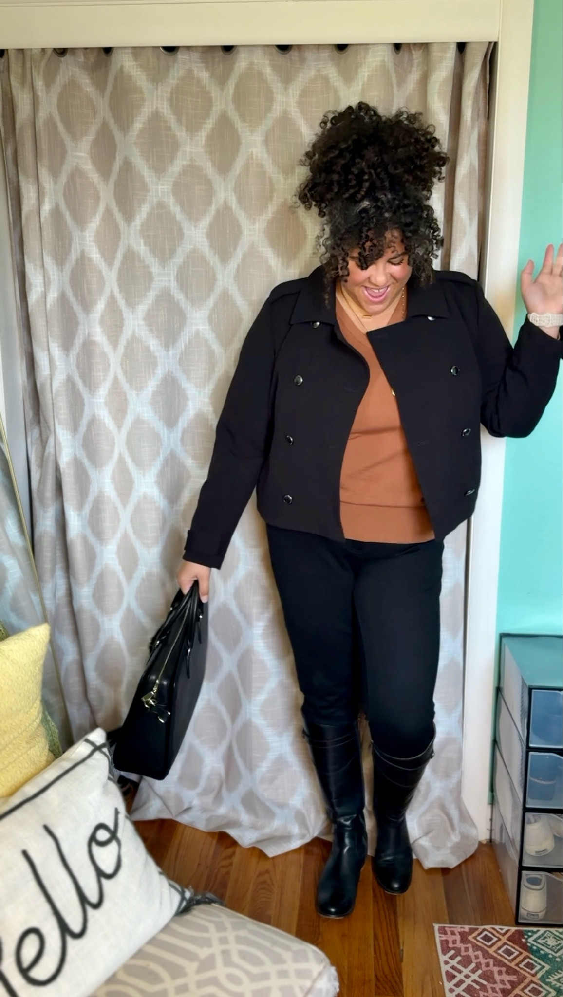 These pants are perfect for work! #uspartner 

These skinny Ponte jeans are perfect for tucking in to tall boots. They come in three colors and are on sale for at least 40% off now through 11/22.

Plus you can take an additional 10% off with code INFS-AMBALICIA.

I’m wearing the size S (14-16).


#LTKFindsUnder100 #LTKSaleAlert #LTKWorkwear