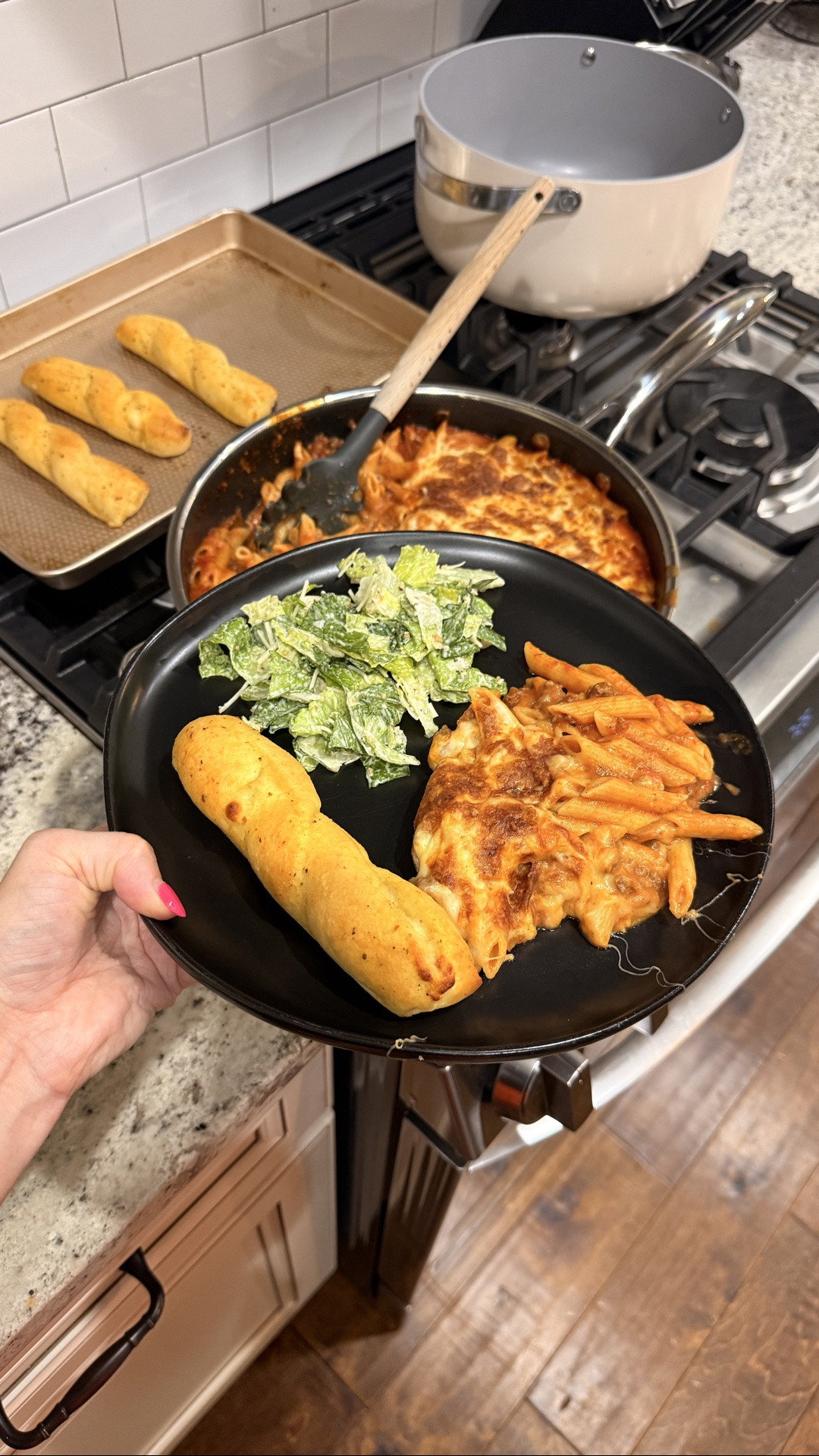 If you need an easy comfort-food dinner, SAVE THIS ONE. 🙌🤍

This Million Dollar Ziti is creamy, cheesy and SO good!

I make the meat sauce with ground beef + marinara, coat the pasta in Alfredo sauce, mix everything together and top it with plenty of mozzarella before baking it until hot and bubbly. 🤤

I used my Barilla Protein+ pasta and served it with breadsticks + a Caesar salad. Such an easy family dinner!

Here’s the full Million Dollar Ziti recipe! 🤍https://www.amydarley.com/post/easy-million-dollar-ziti