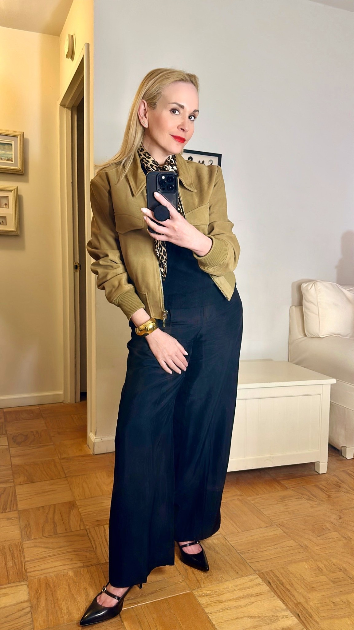 Everything I’m wearing except my shoes and scarf are on sale. 

#LTKWorkwear #LTKootd