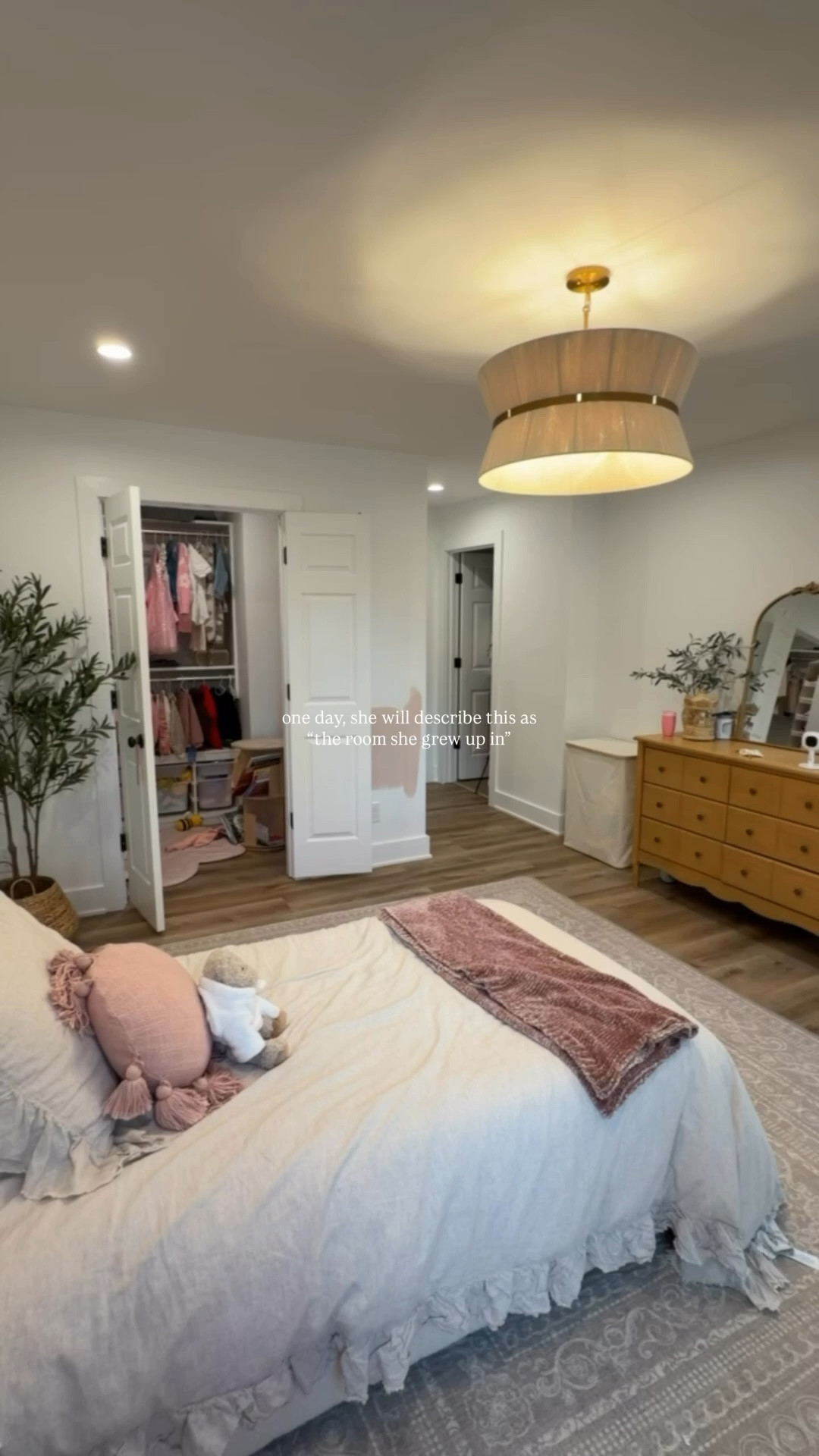 Toddler girl bedroom details!