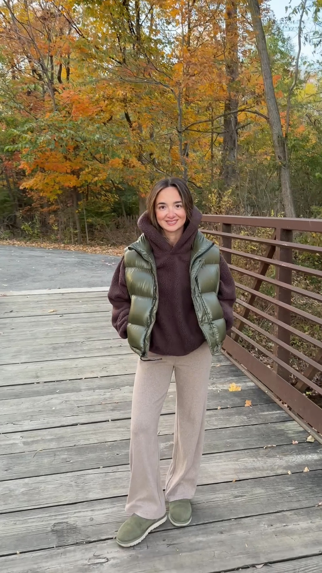 Wearing small fleece hoodie! XS vest, the color is from last year! Ugg color also from last year and I had the pants hemmed!