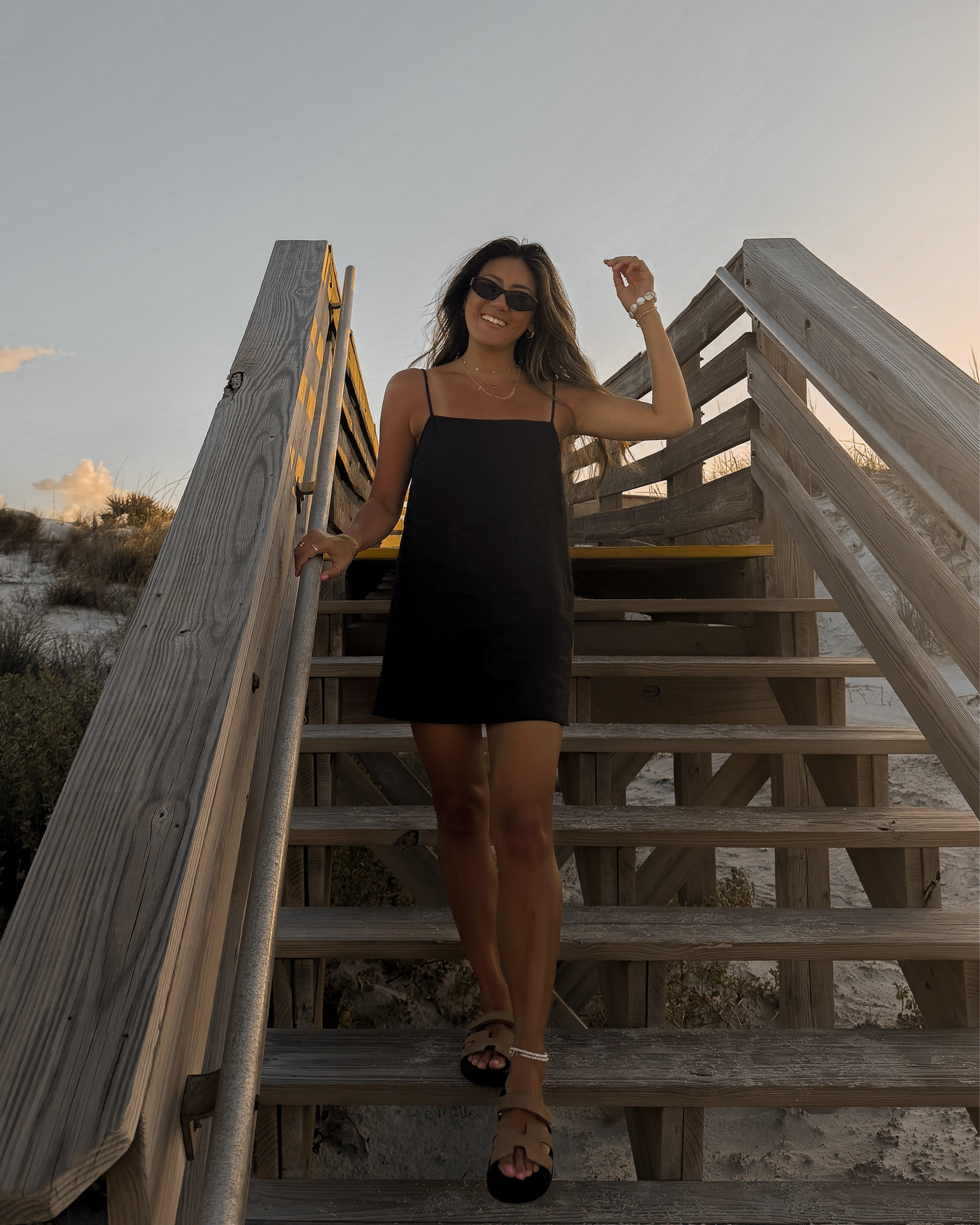 The perfect summer linen dress. Wearing size small! 

#LTKootd #LTKmomlife #LTKgrwm