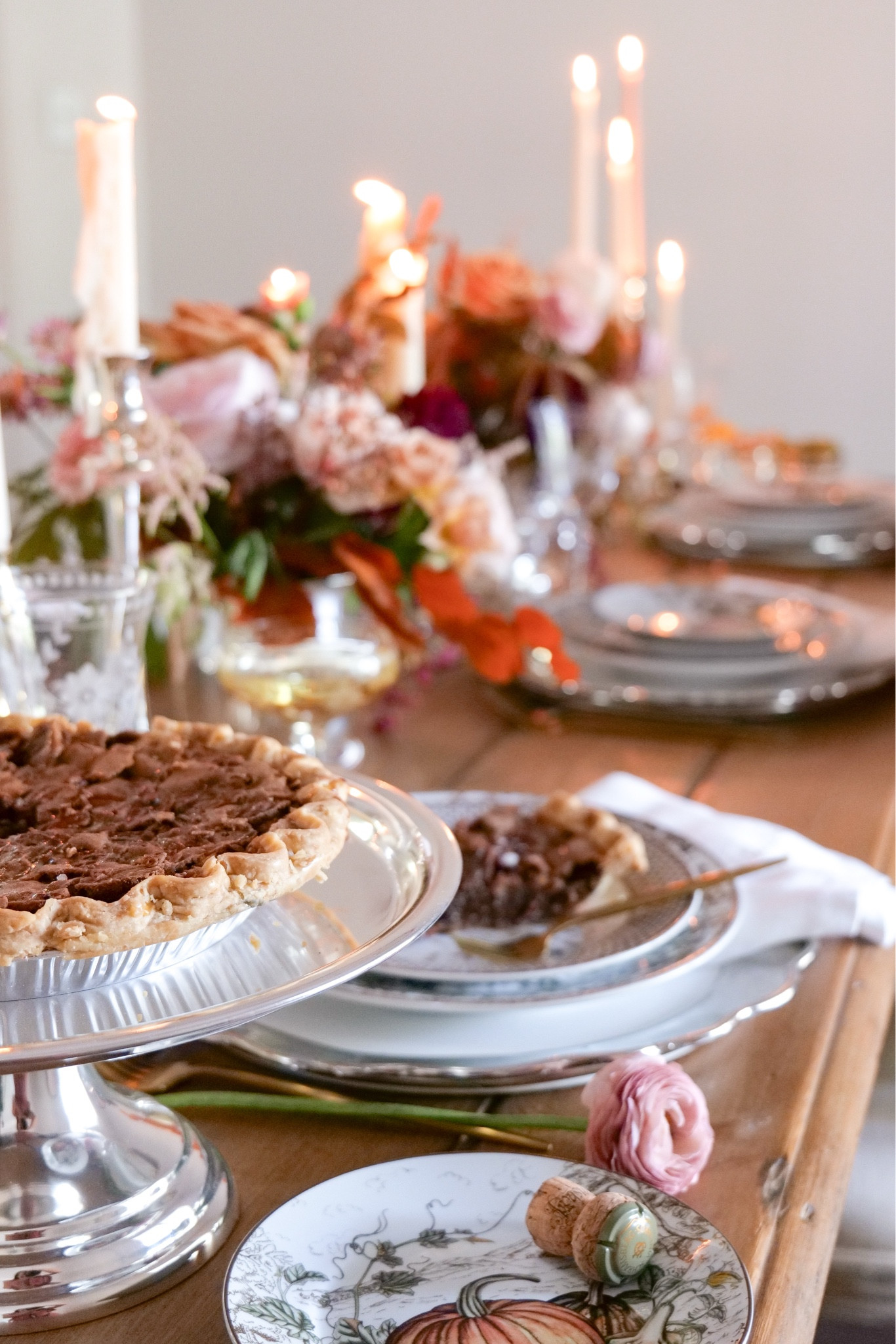 Elegance brought to the table this Thanksgiving with dishes and dessert from Williams Sonoma

#LTKHome #LTKSeasonal #LTKHoliday