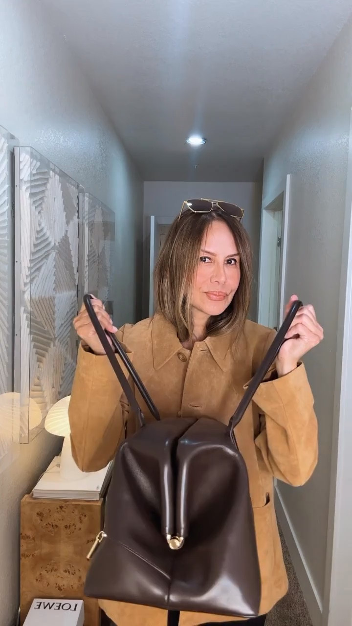 Currently obsessed with this bag! 

LolaRioStyle spring outfit ideas , casual style , chic everyday outfits,  spring wardrobe staple , what to wear,
lolariostyle 

#LTKgrwm #LTKootd