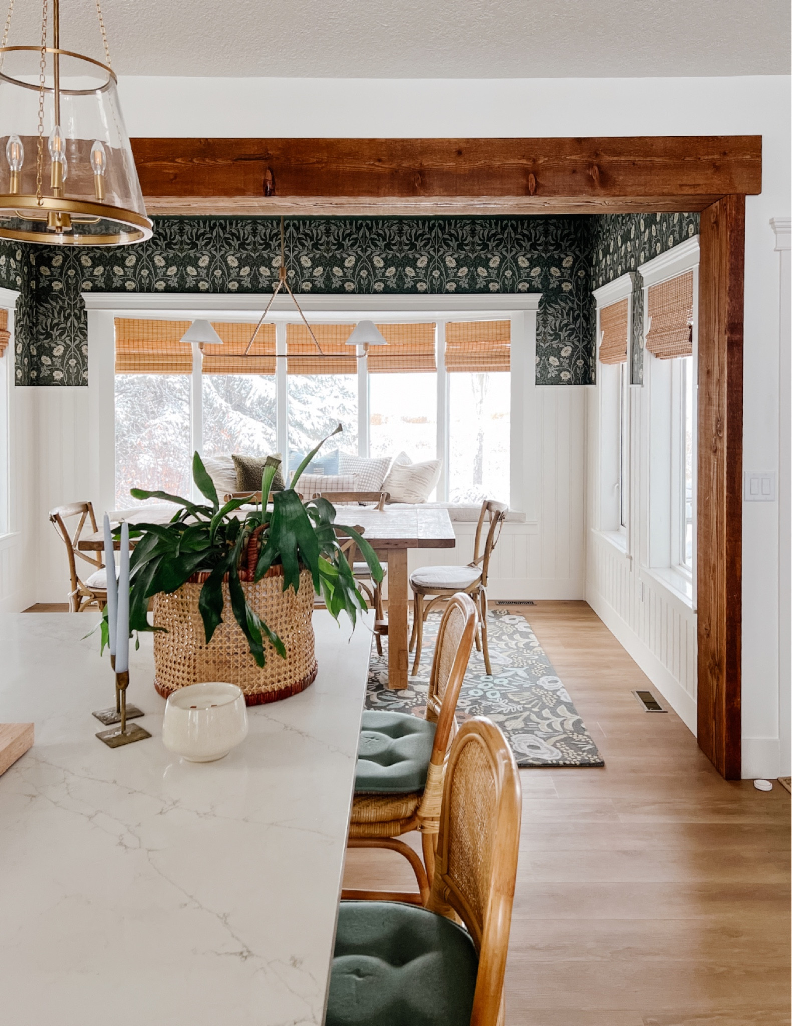 Modern country cottage dining room wallpaperr

#LTKhome #LTKsalealert