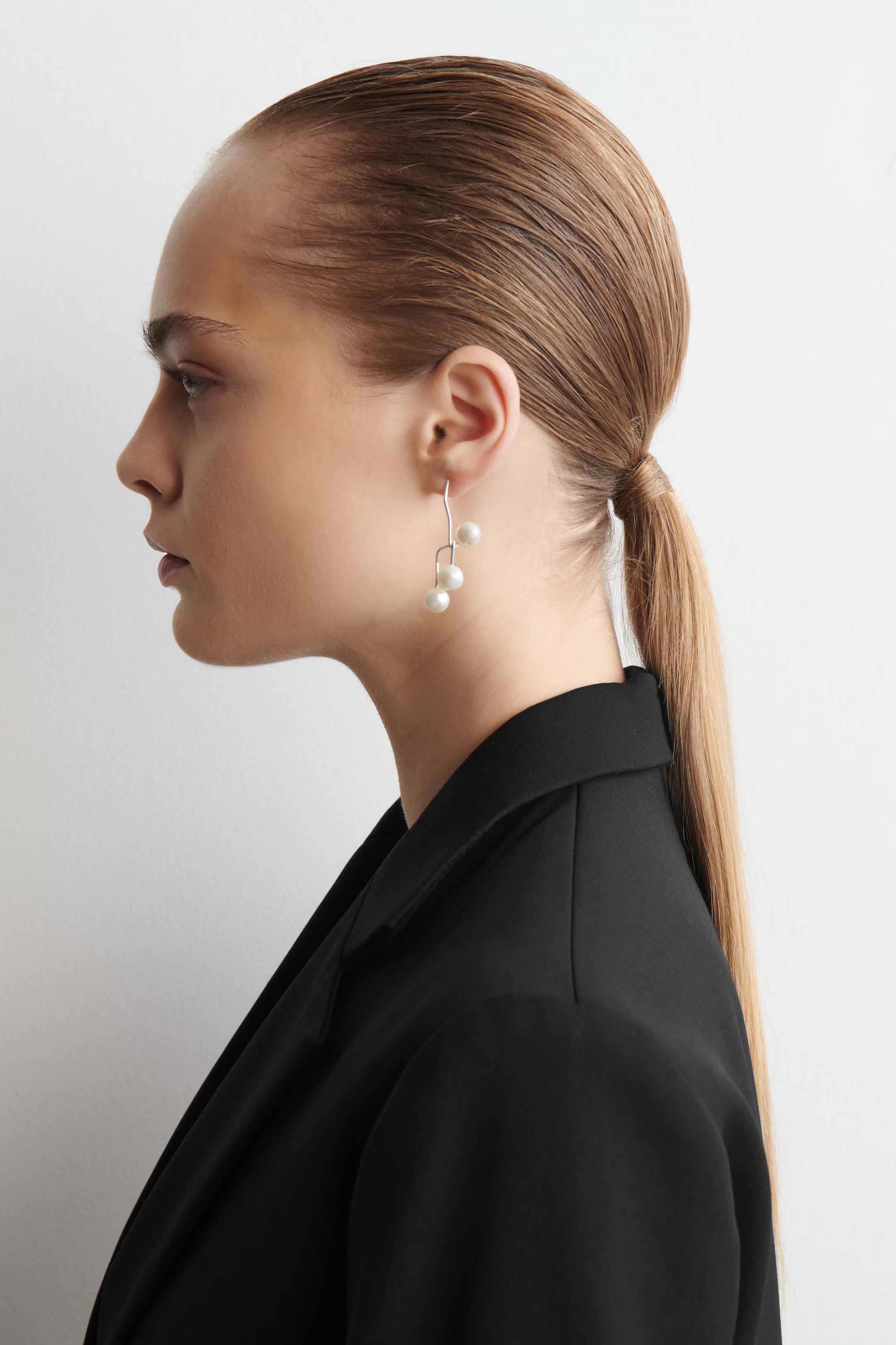 MISMATCHED CASCADING PEARL EARRINGS - SILVER | COS AU | COS (AU)