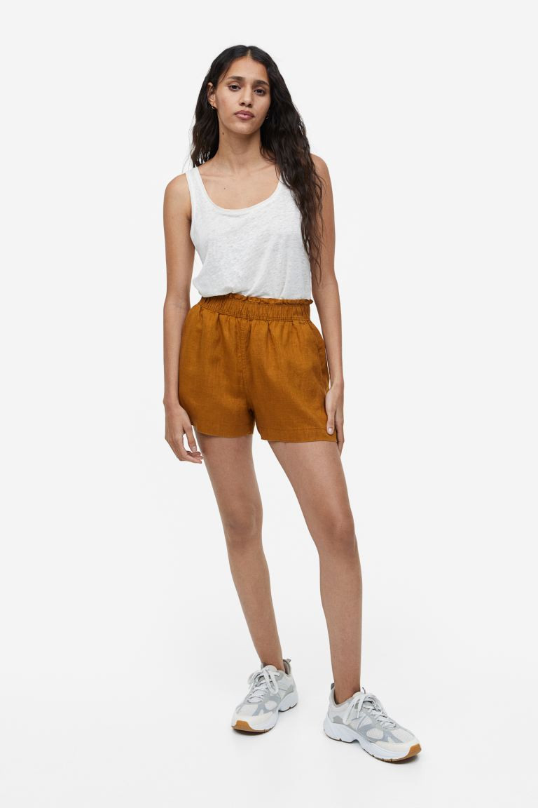 Linen shorts - Brown - Ladies | H&M GB | H&M (UK, MY, IN, SG, PH, TW, HK)