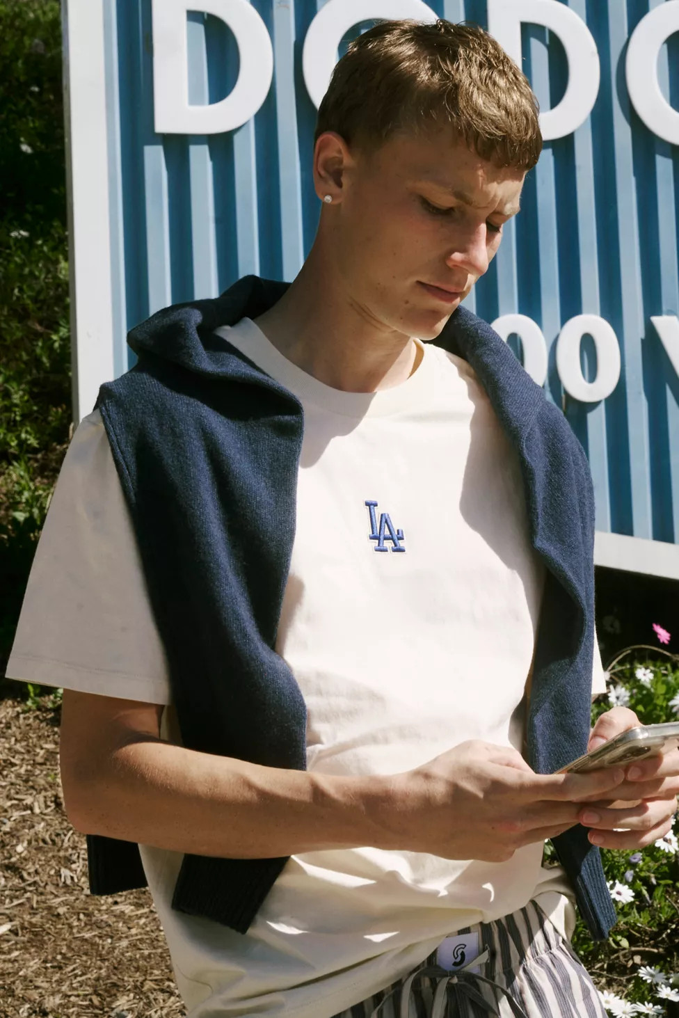Pro Standard UO Exclusive Los Angeles Dodgers Tee | Urban Outfitters (US and RoW)