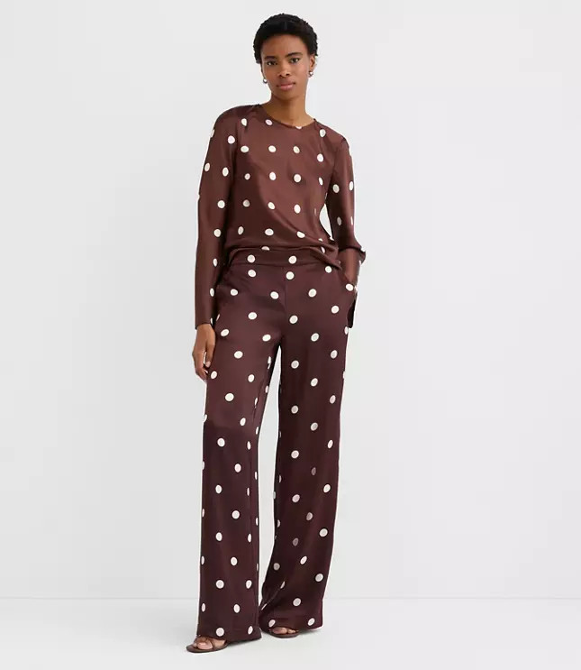 Petite Fluid Pull On Wide Leg Pants in Dotted Satin | LOFT