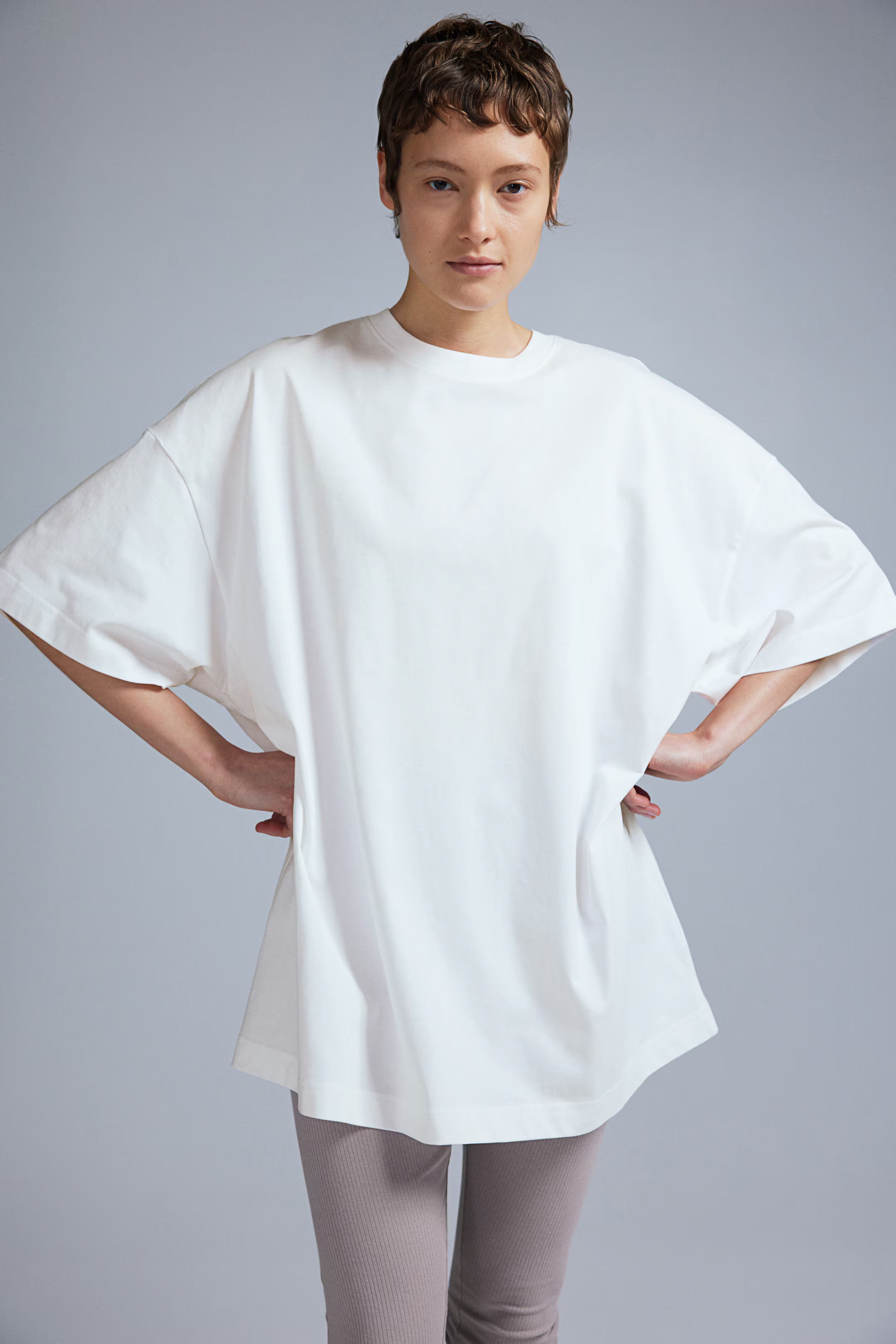 Oversized T-shirt - Round Neck - Short sleeve - White - Ladies | H&M US | H&M (US + CA)