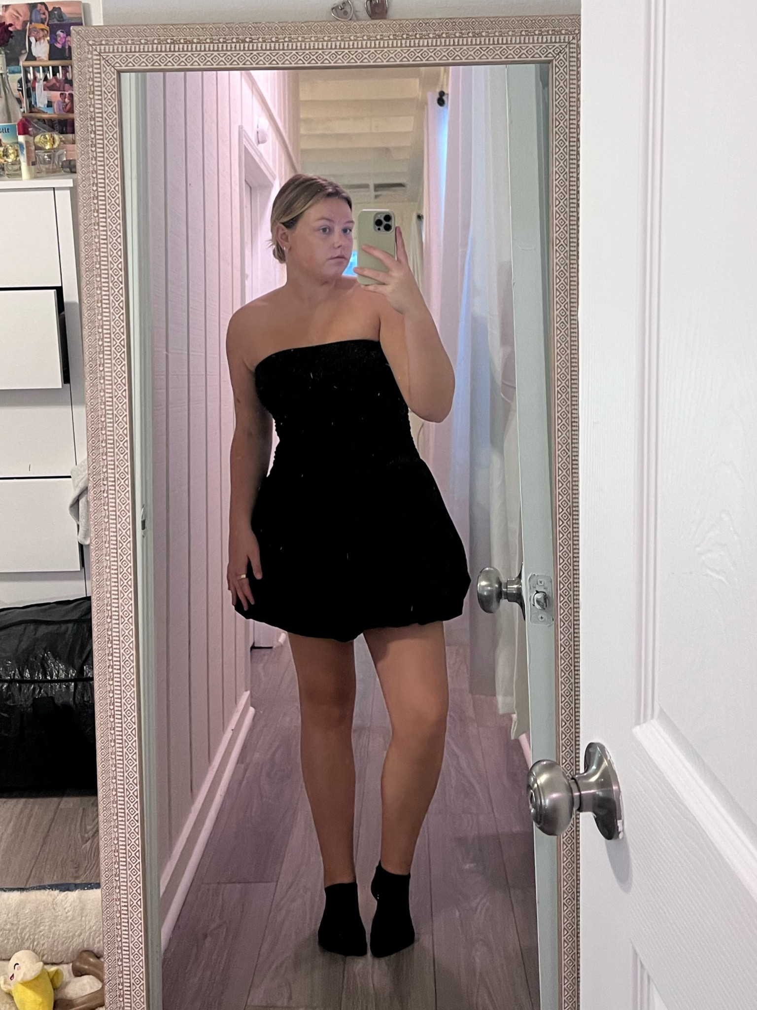 Cute black dress 🤍